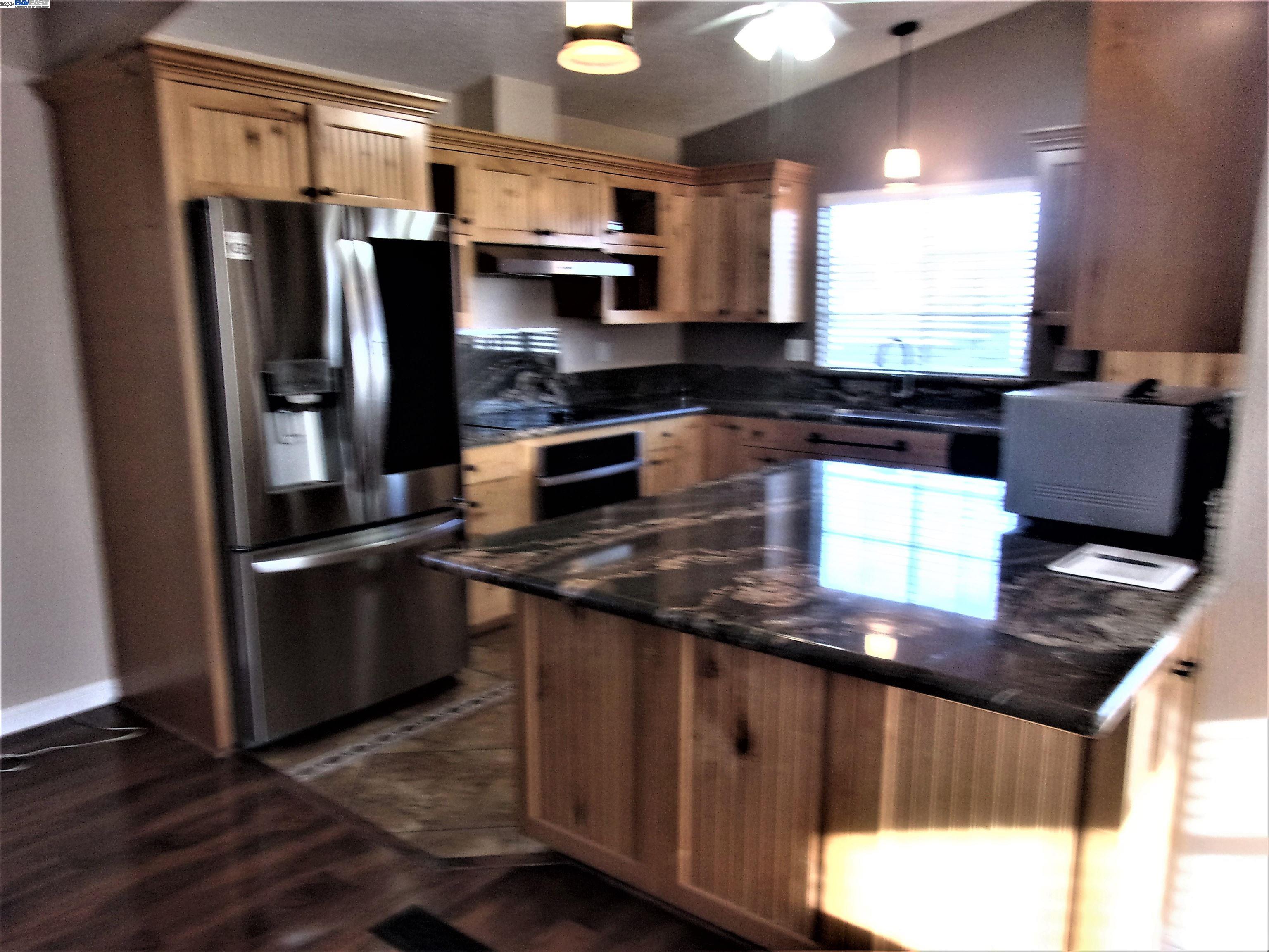 1832 Paris Lane # 063