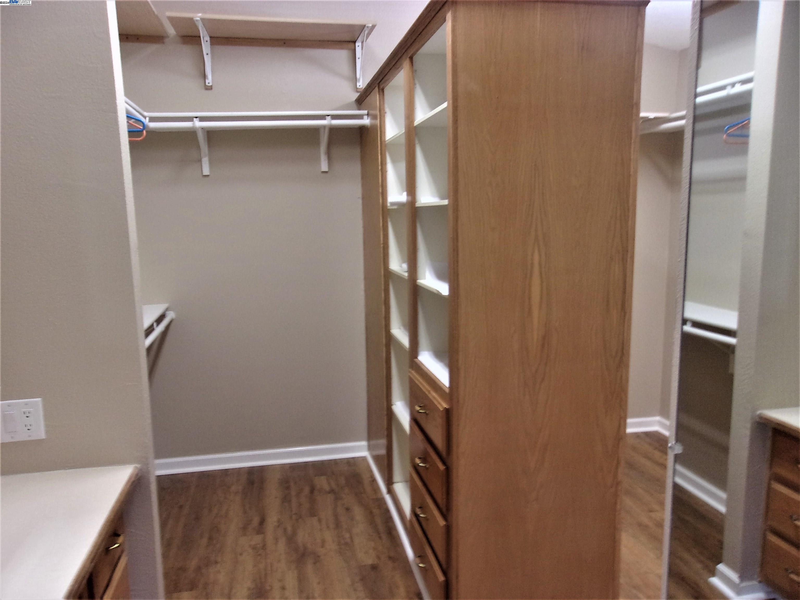 1832 Paris Lane # 063