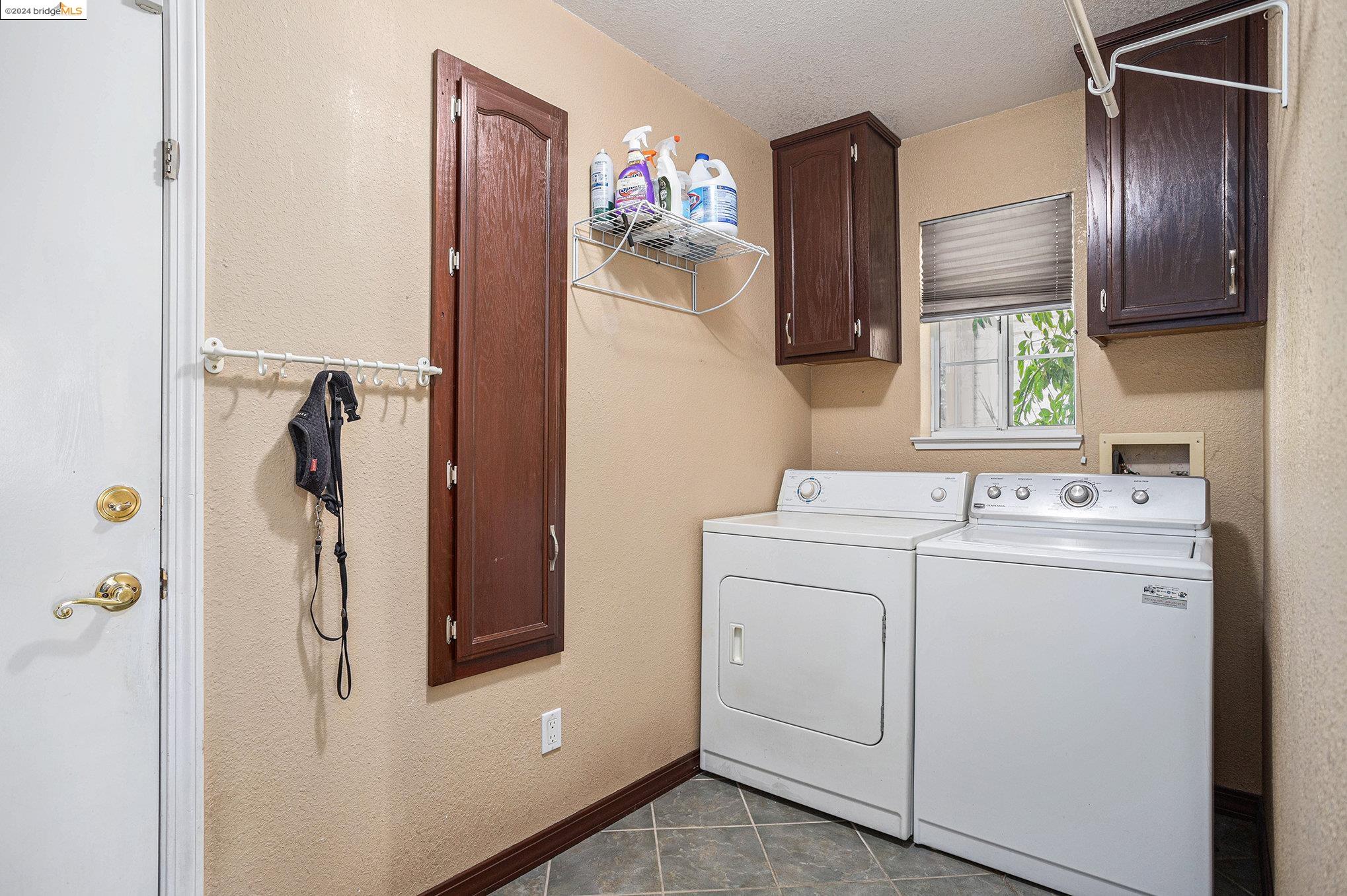 1670 Sandy Ct
