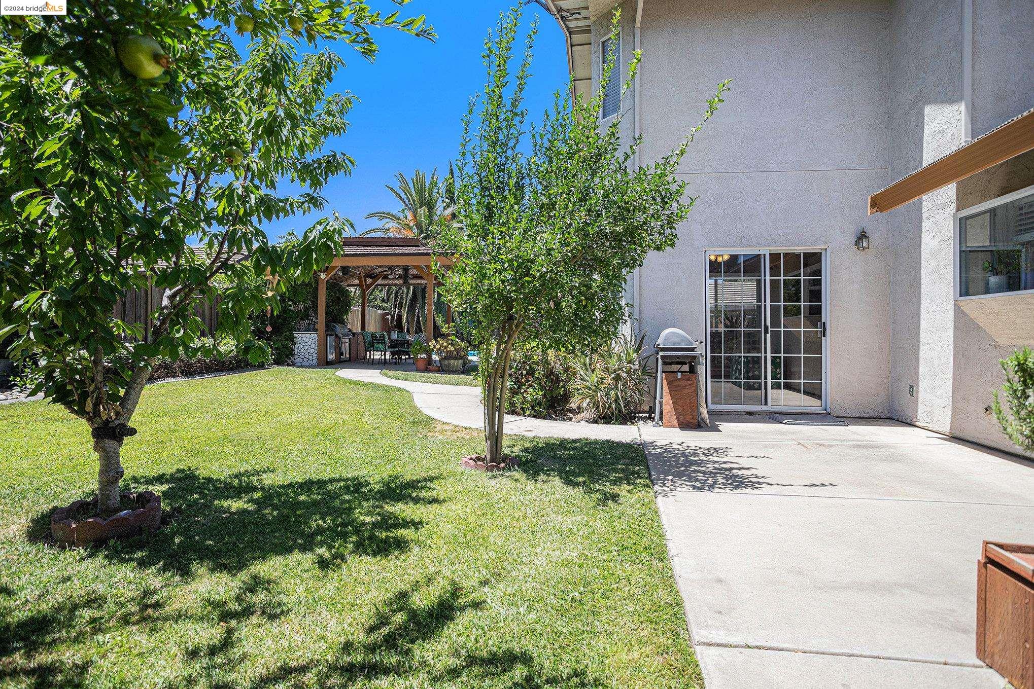 1670 Sandy Ct