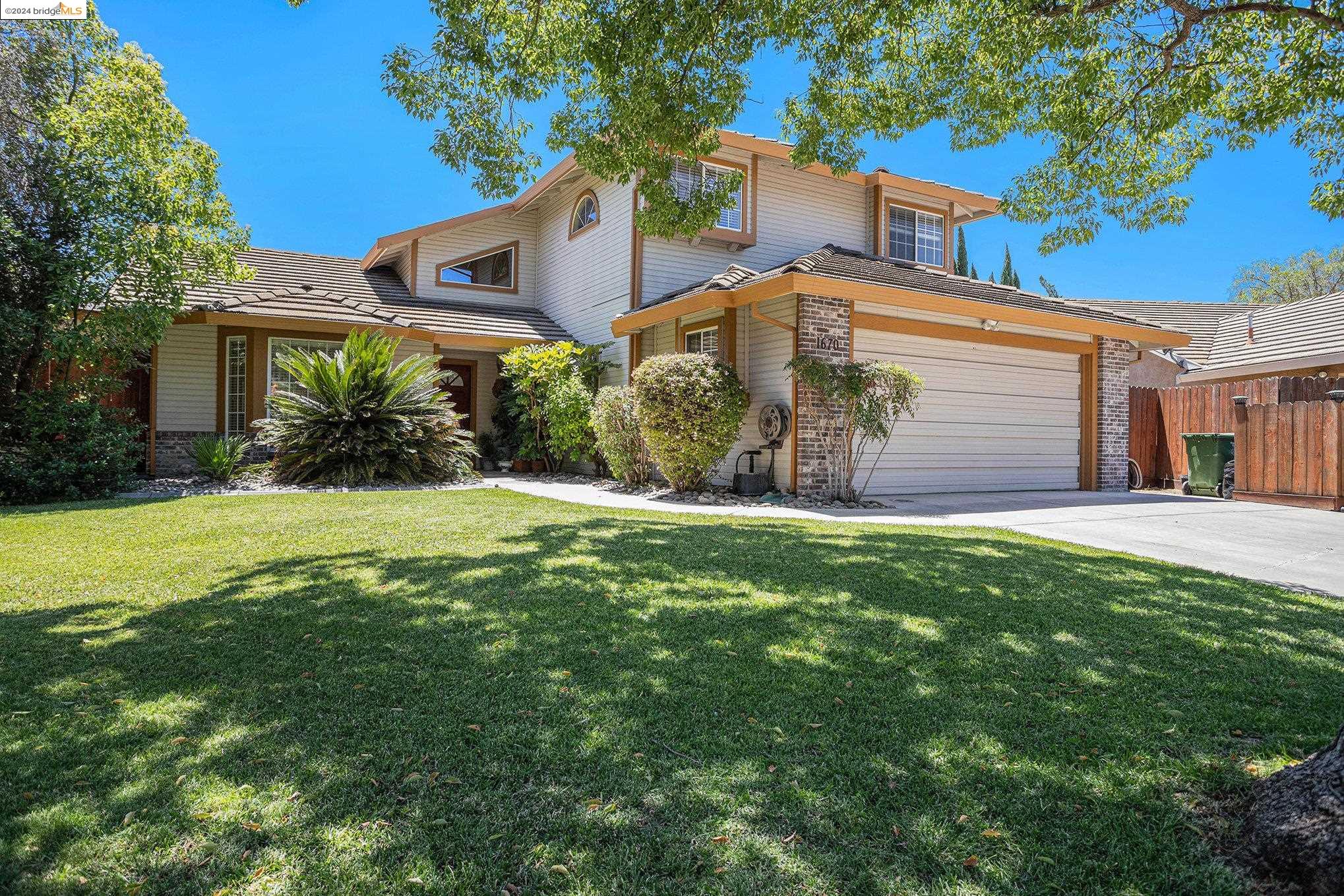 1670 Sandy Ct