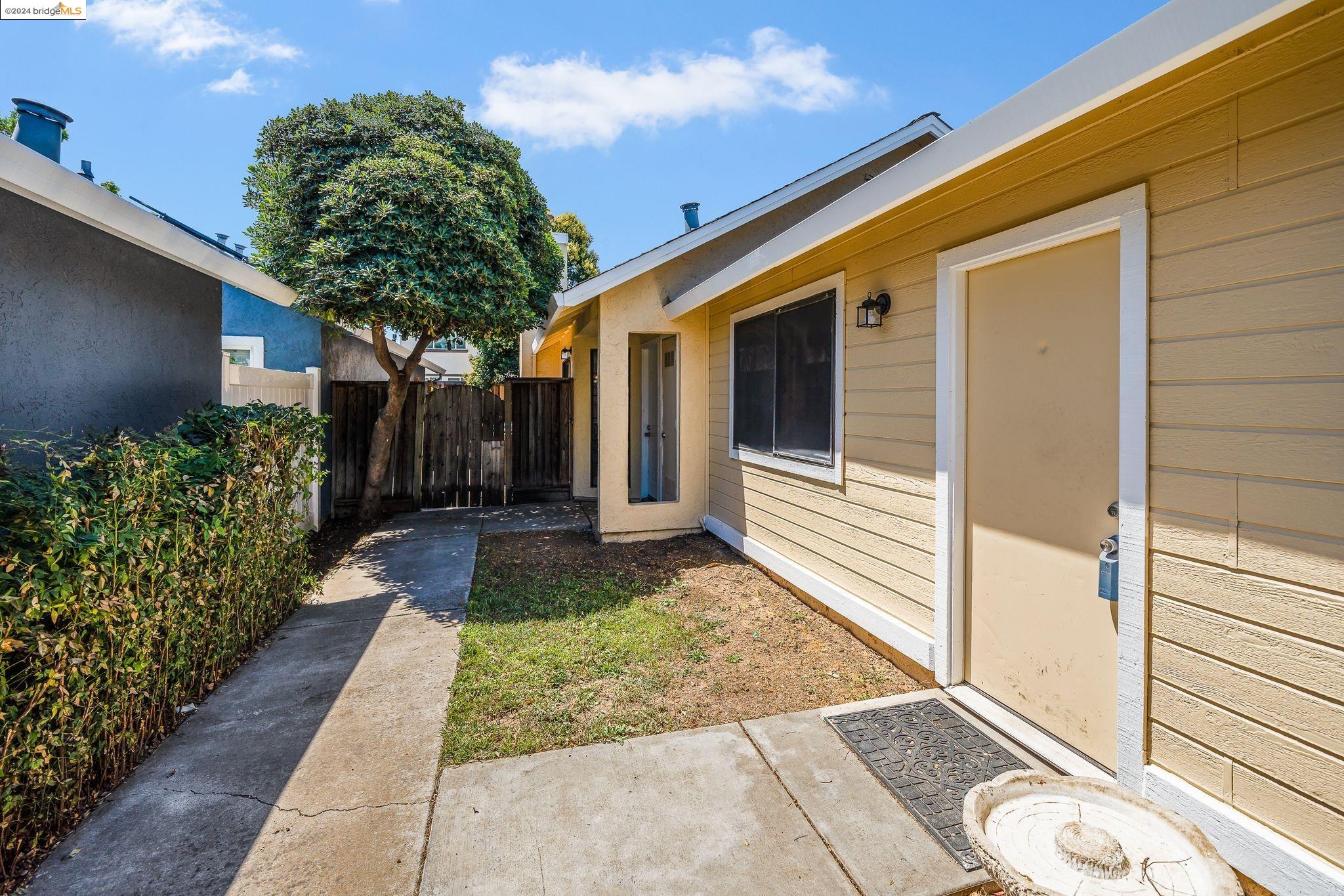 368 Grovewood Loop