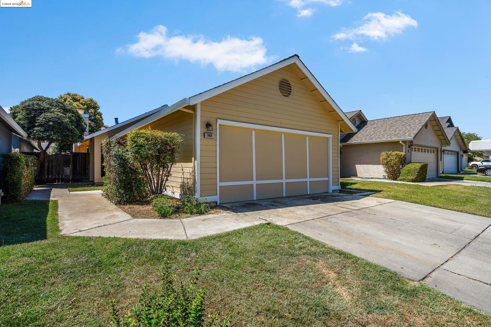 368 Grovewood Loop