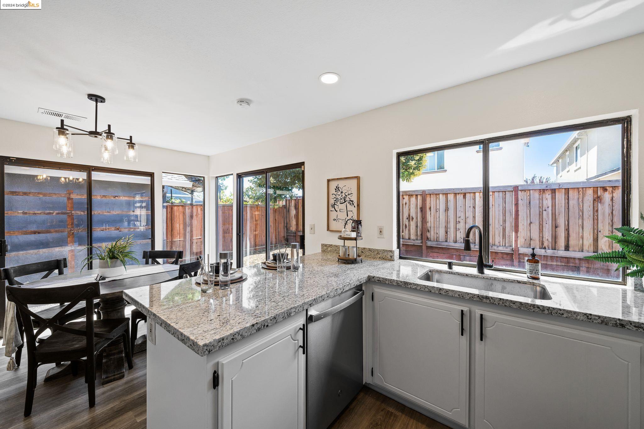 368 Grovewood Loop