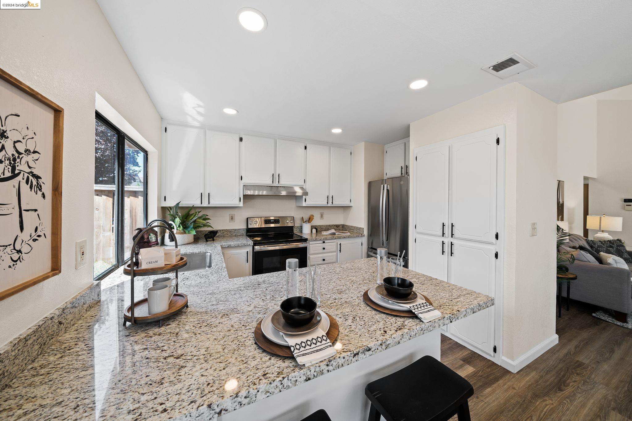 368 Grovewood Loop