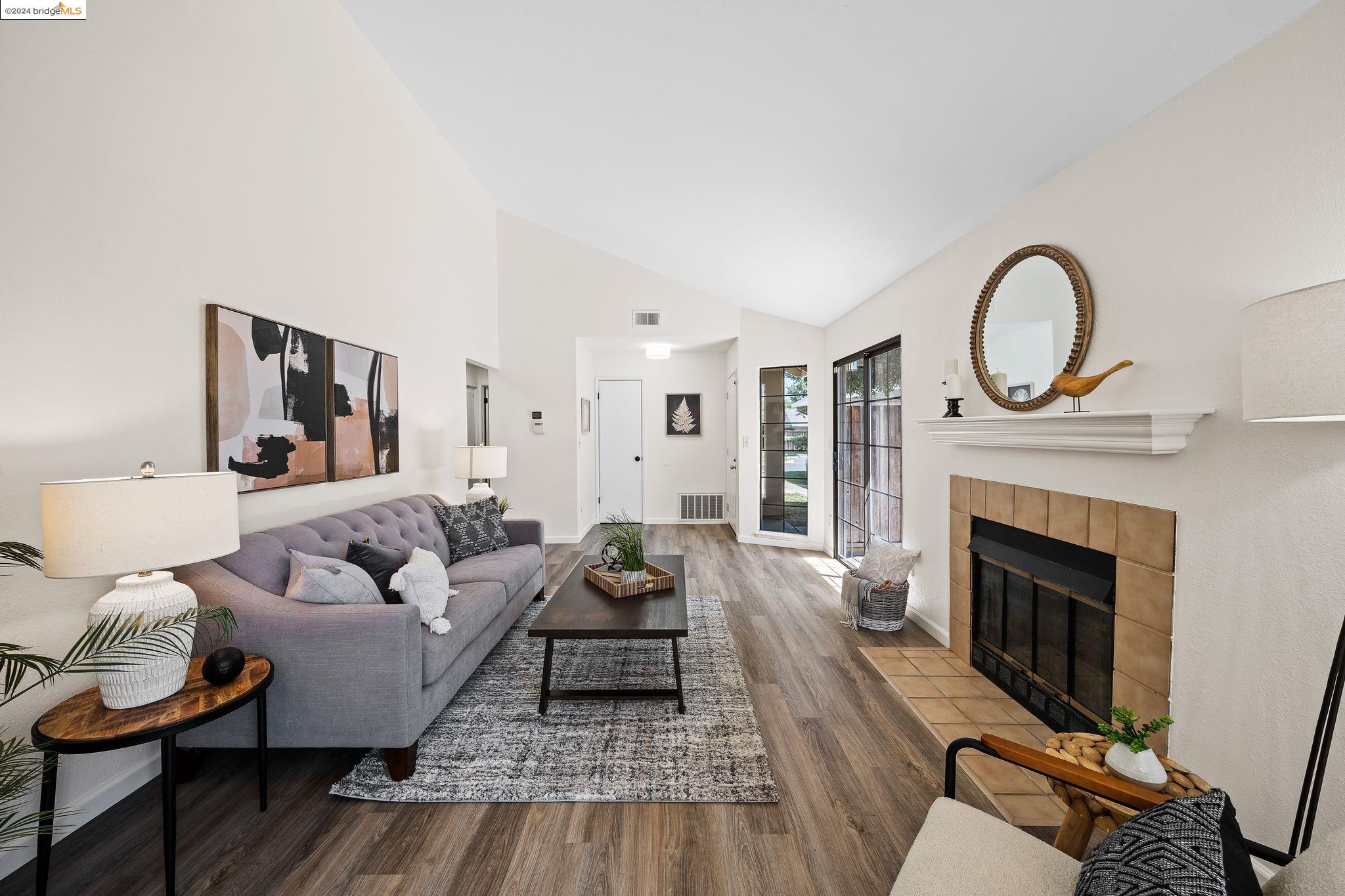 368 Grovewood Loop