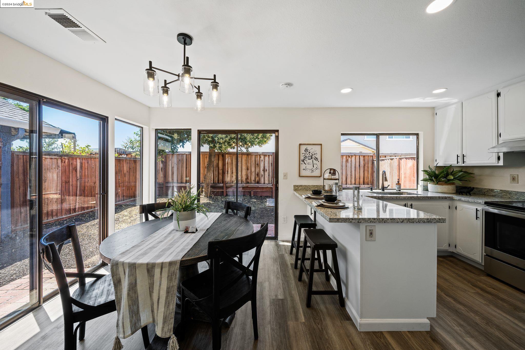 368 Grovewood Loop