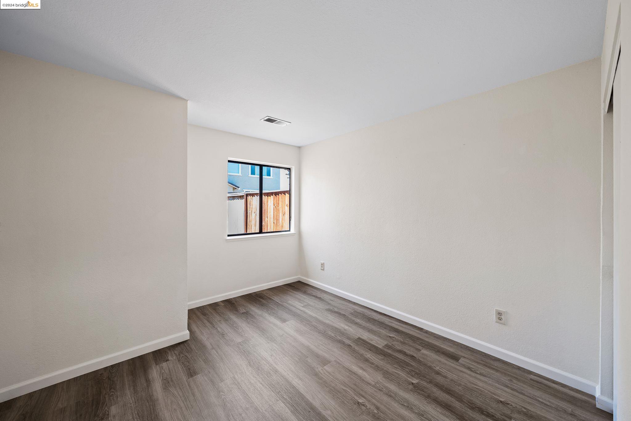 368 Grovewood Loop