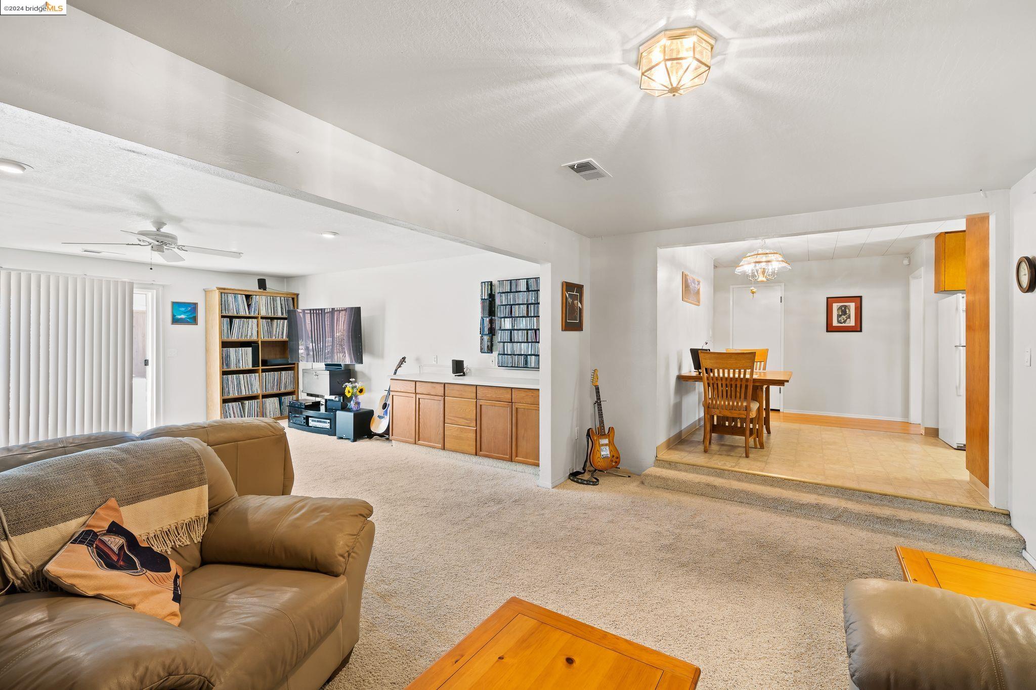 4055 Compton Ct