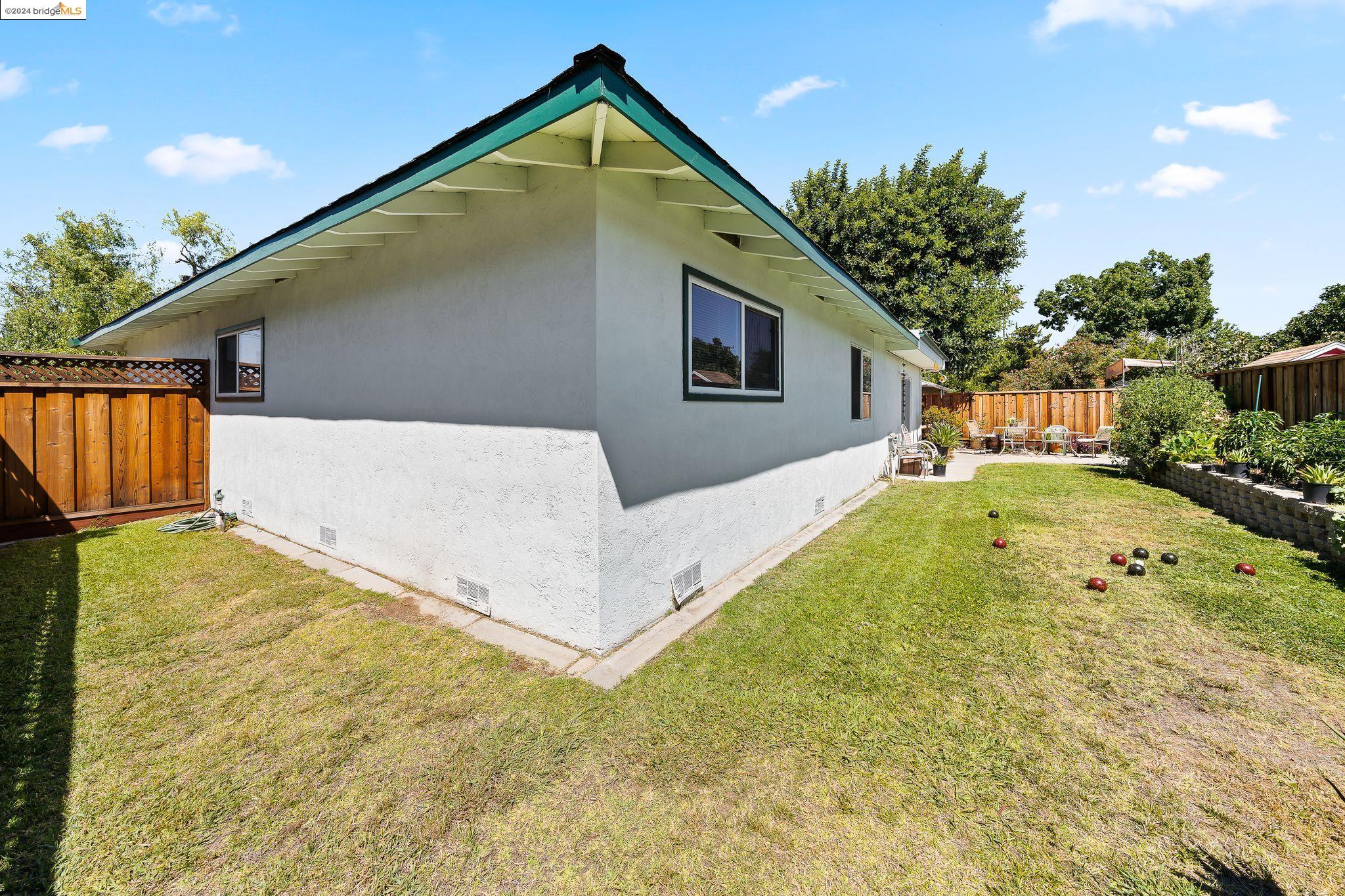 4055 Compton Ct