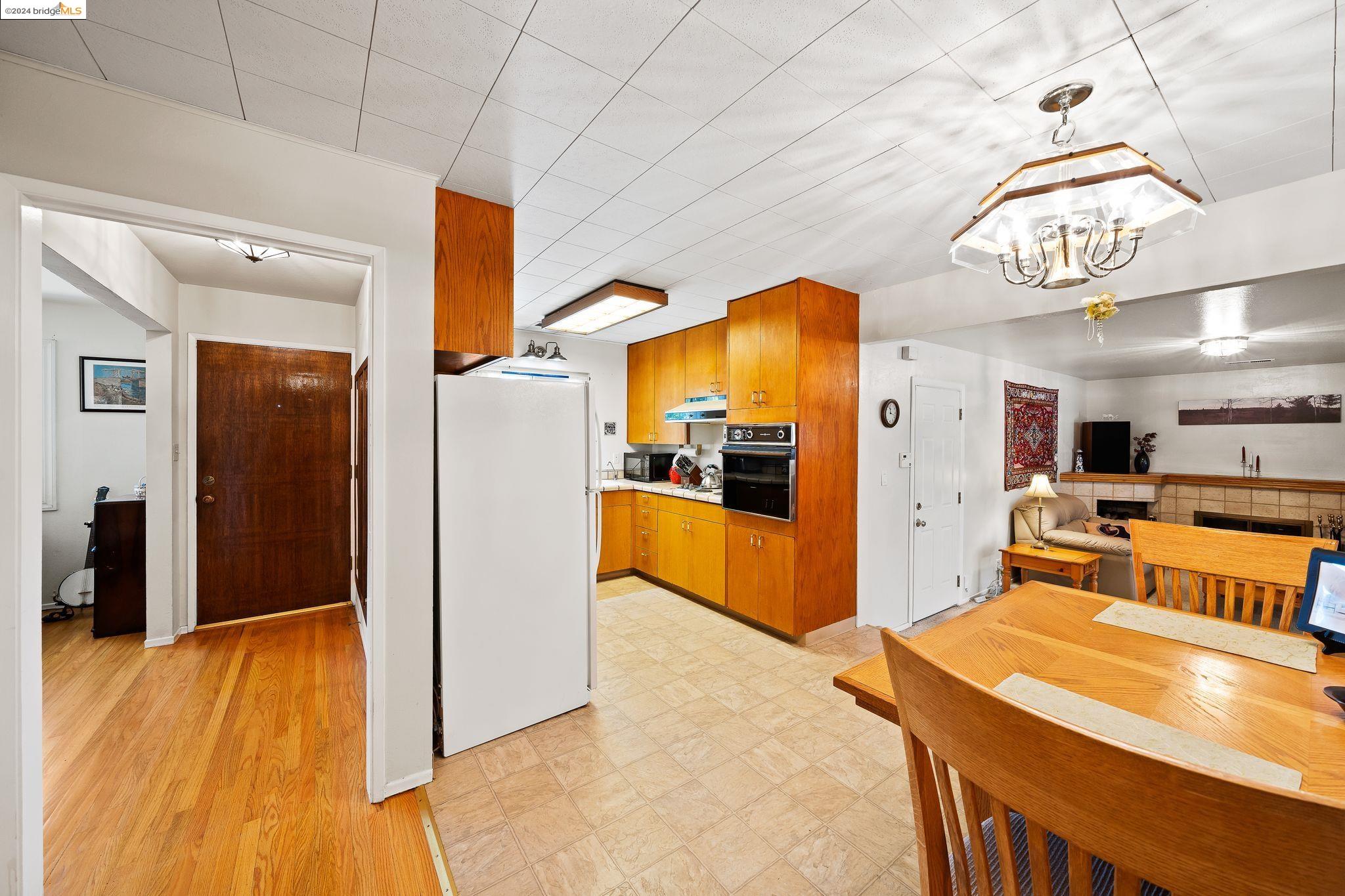 4055 Compton Ct