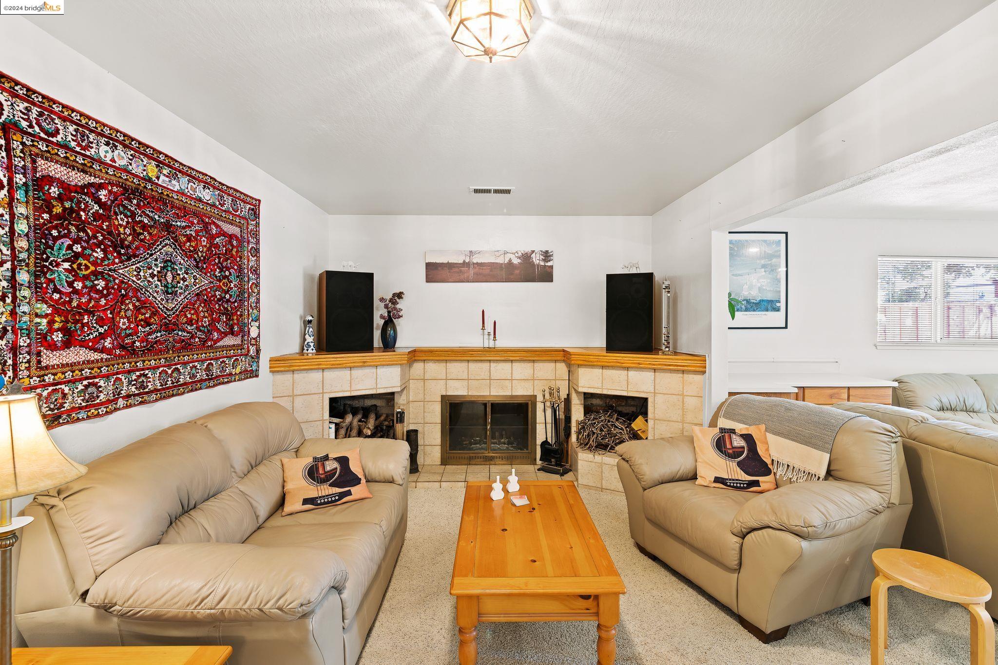 4055 Compton Ct
