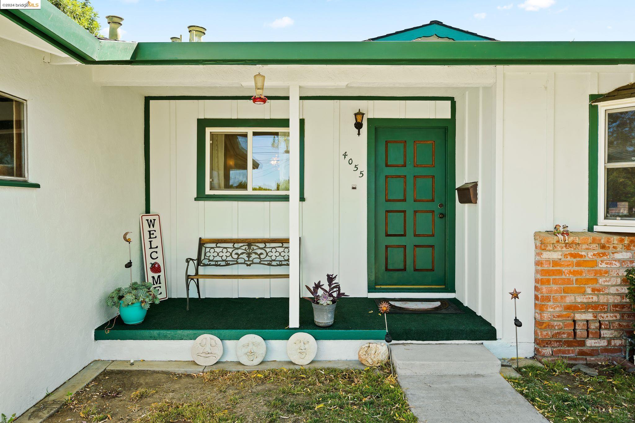 4055 Compton Ct