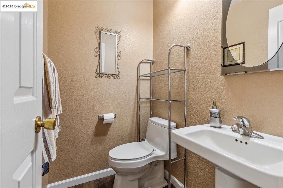 1531 Rutherford Ln