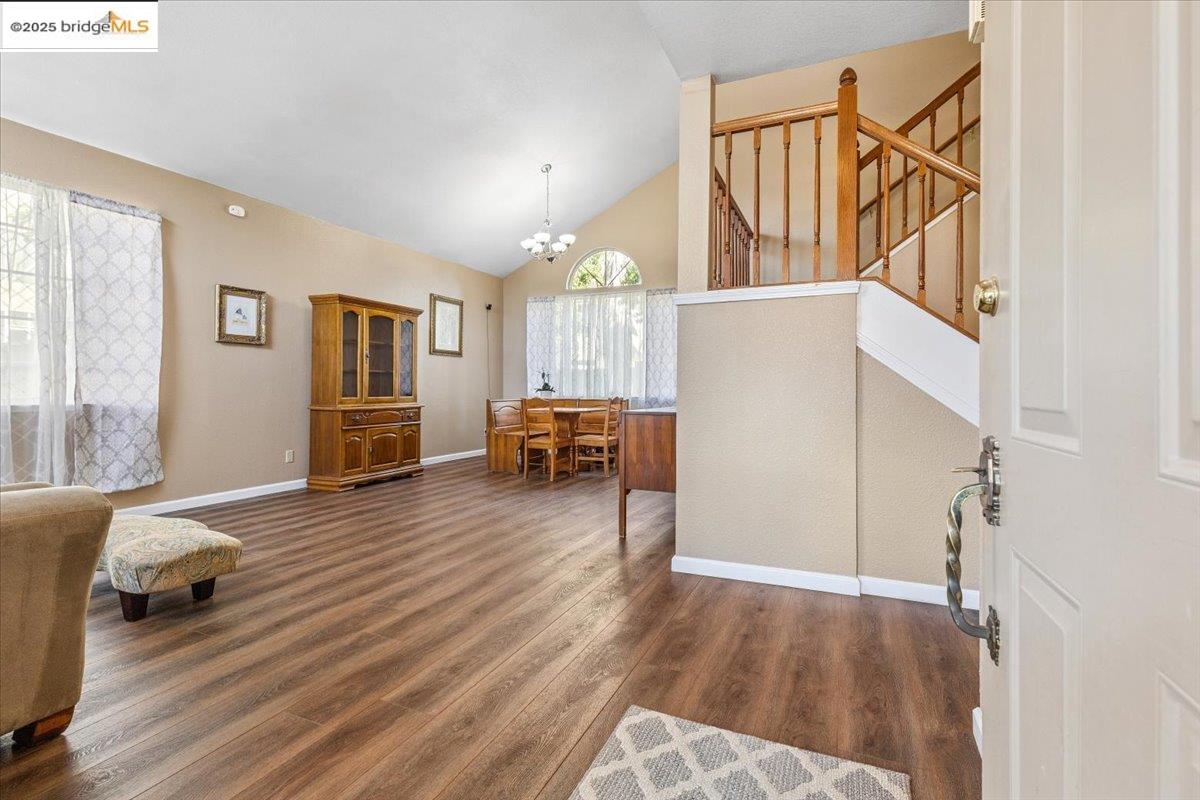 1531 Rutherford Ln