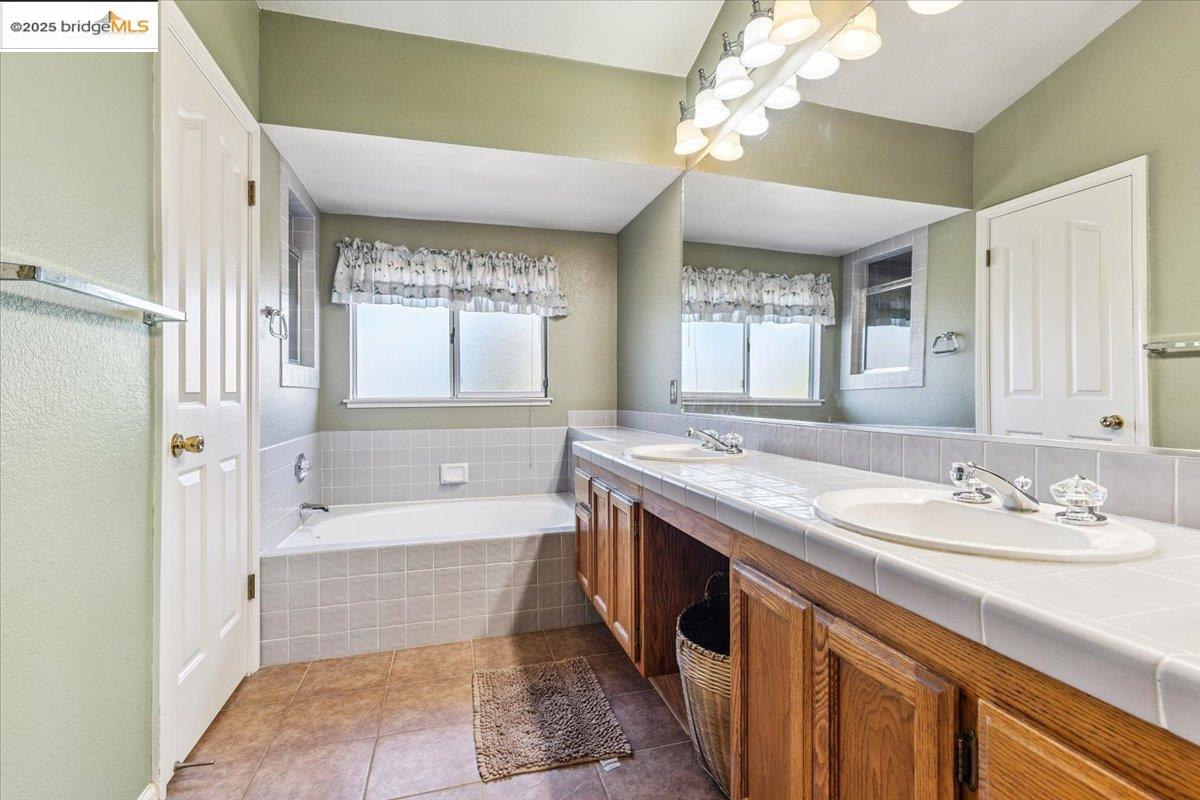 1531 Rutherford Ln