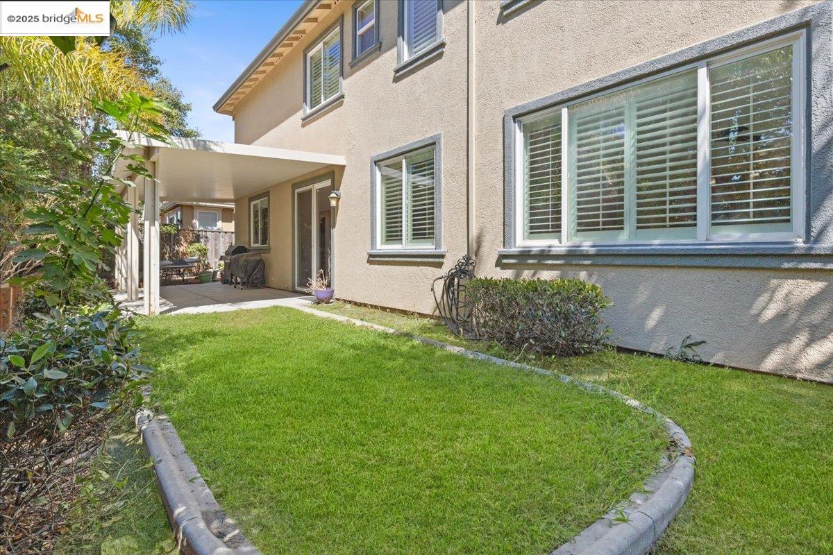 1273 Poplar Dr