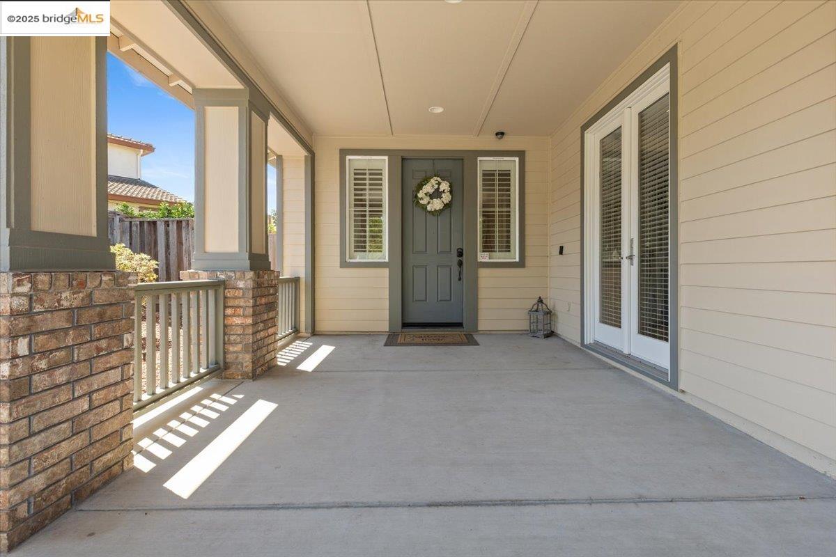 1273 Poplar Dr