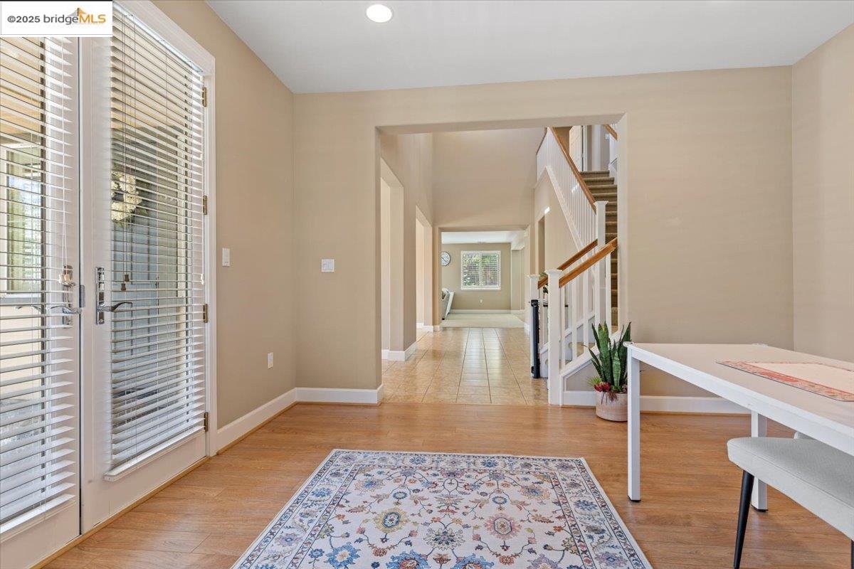 1273 Poplar Dr
