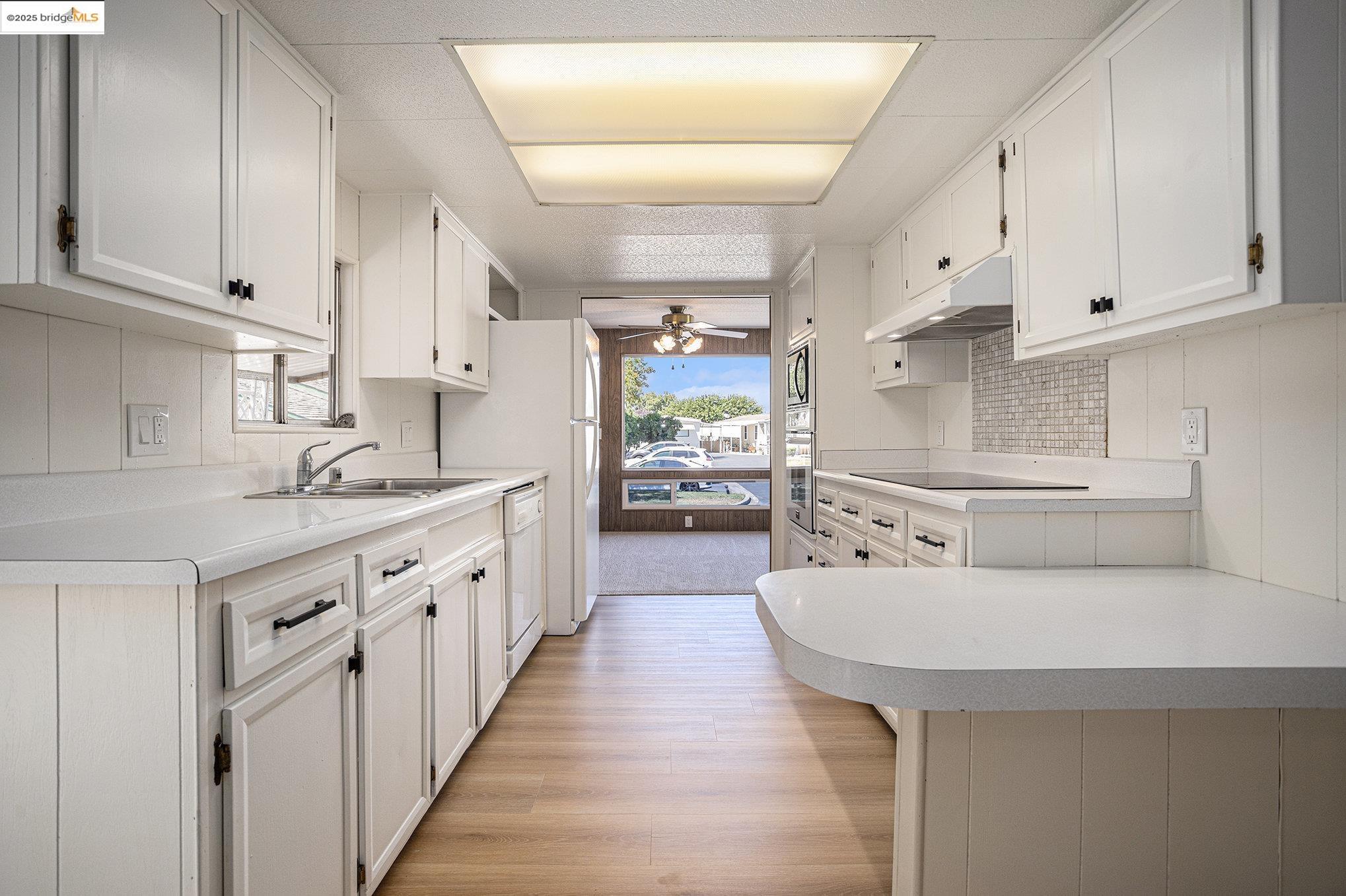 3660 Walnut Blvd # 46