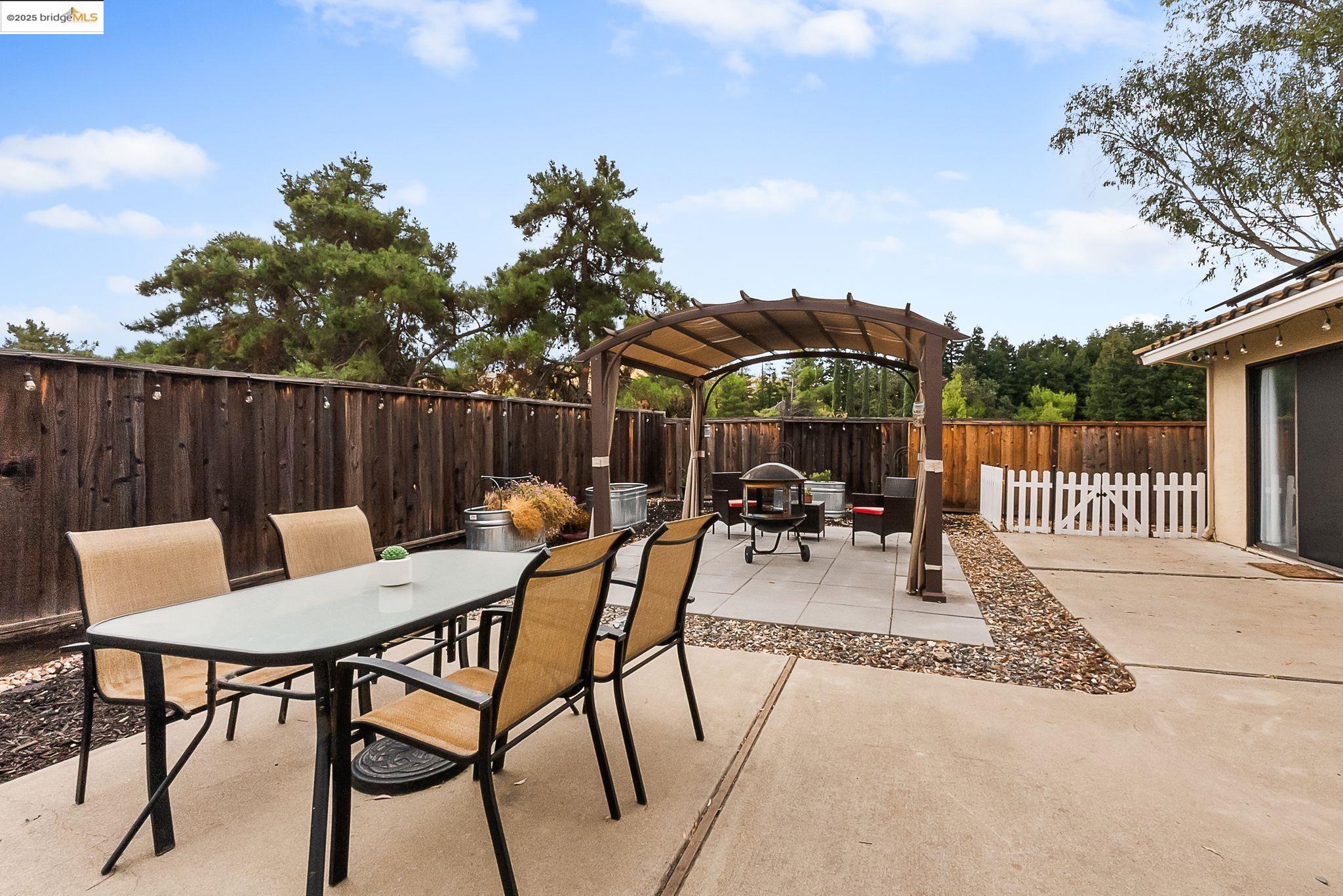 2829 Morro Dr