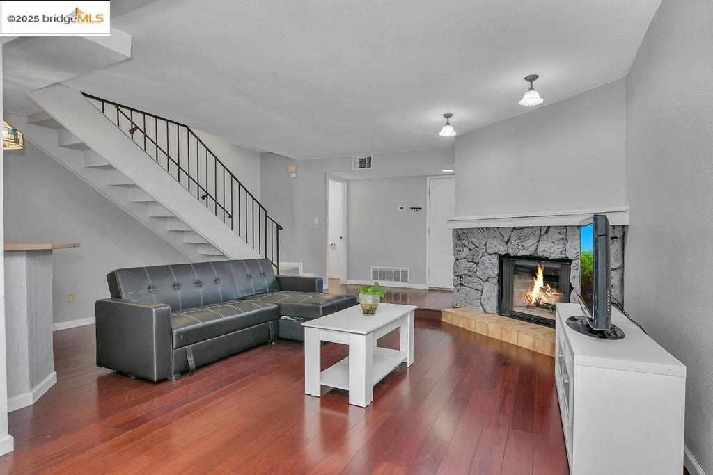 299 Shasta Dr # 9
