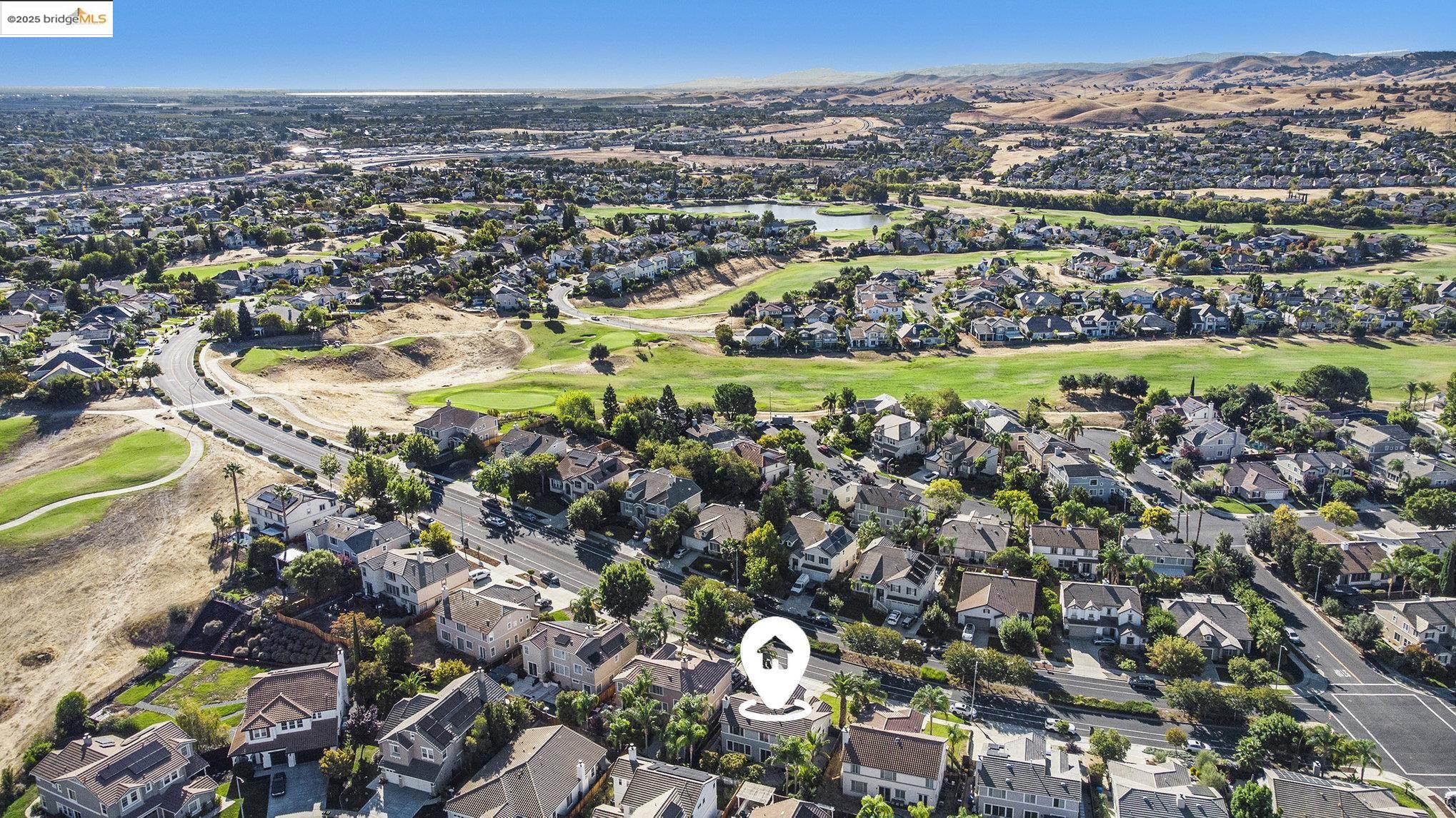 224 W Country Club Dr