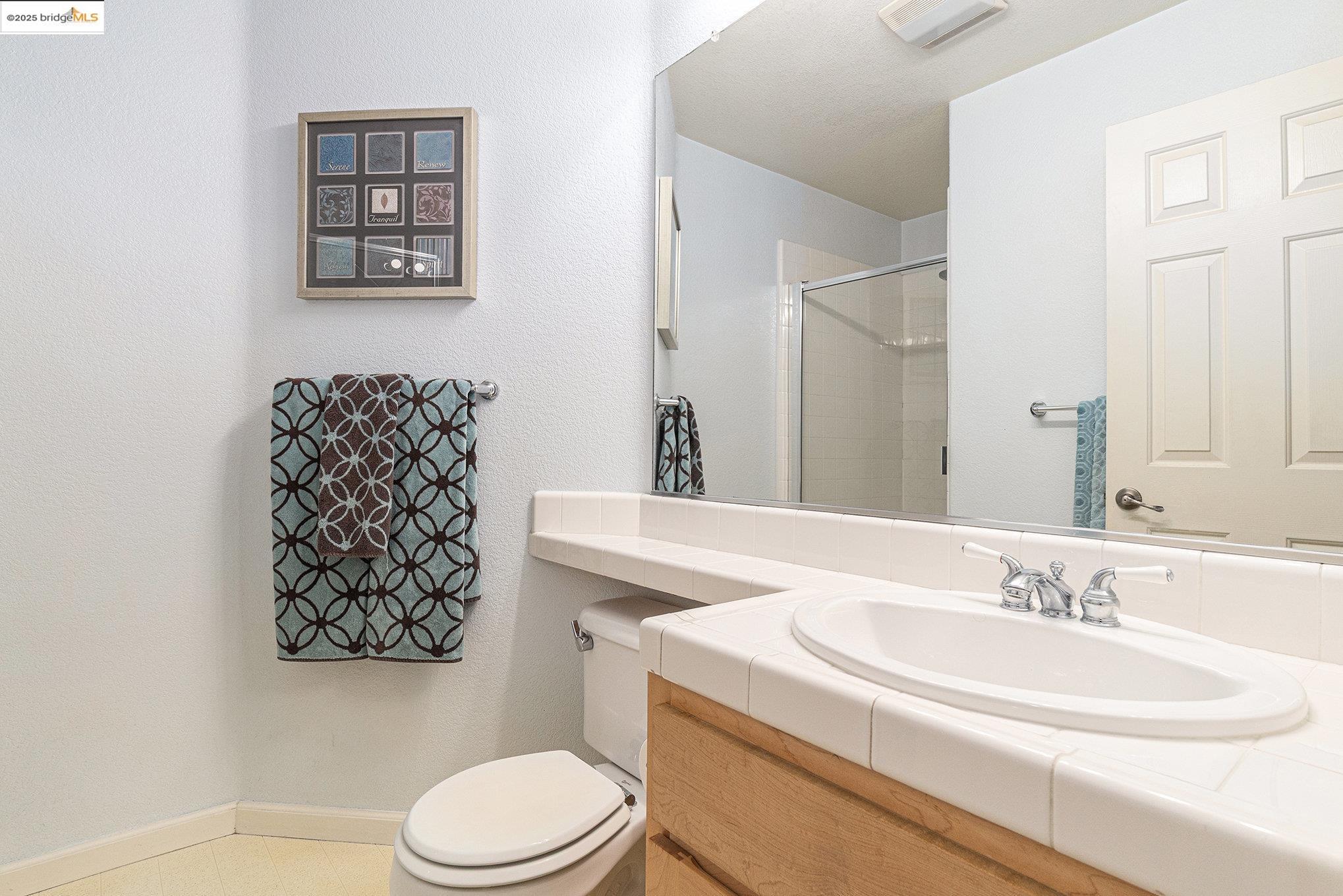 224 W Country Club Dr