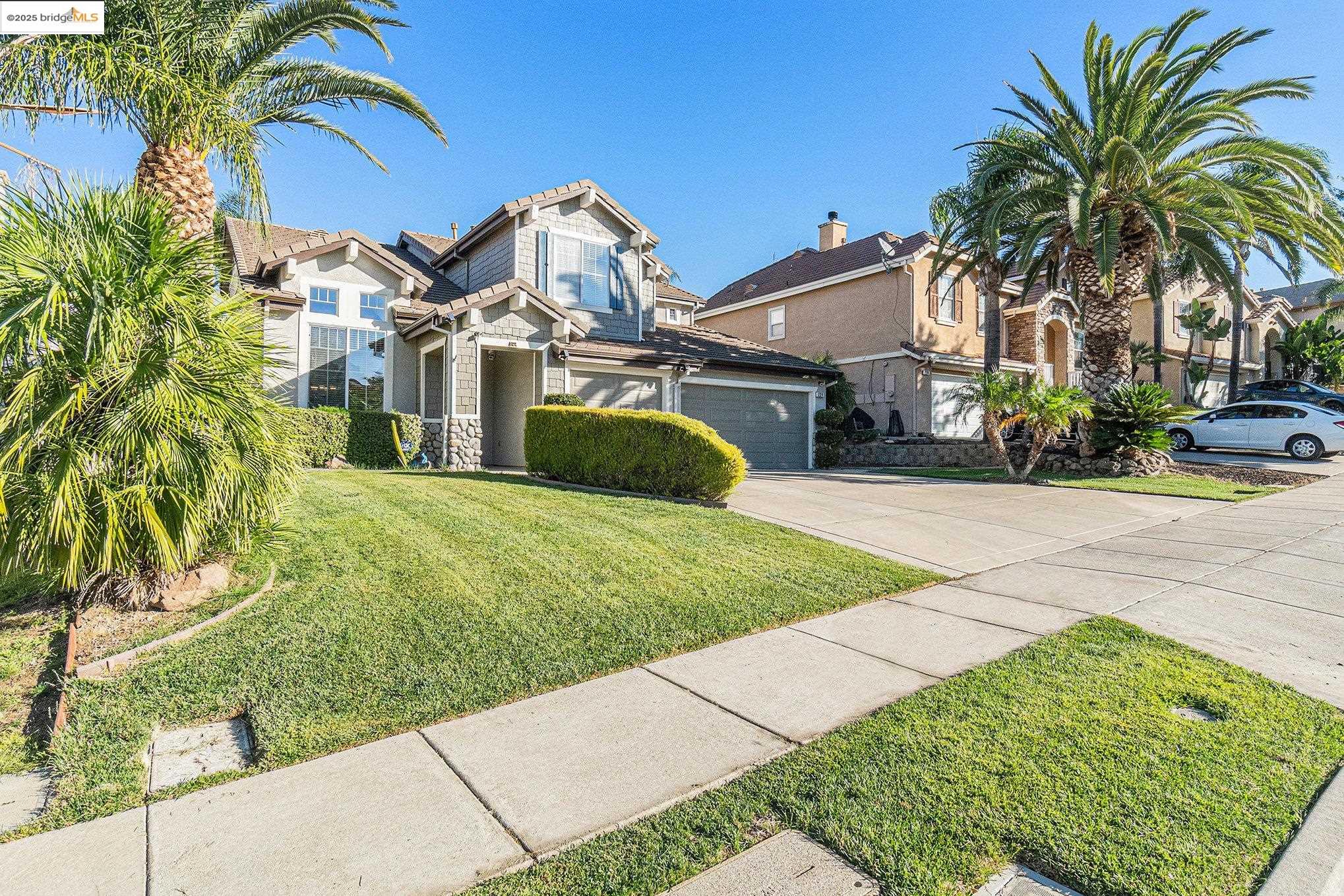 224 W Country Club Dr