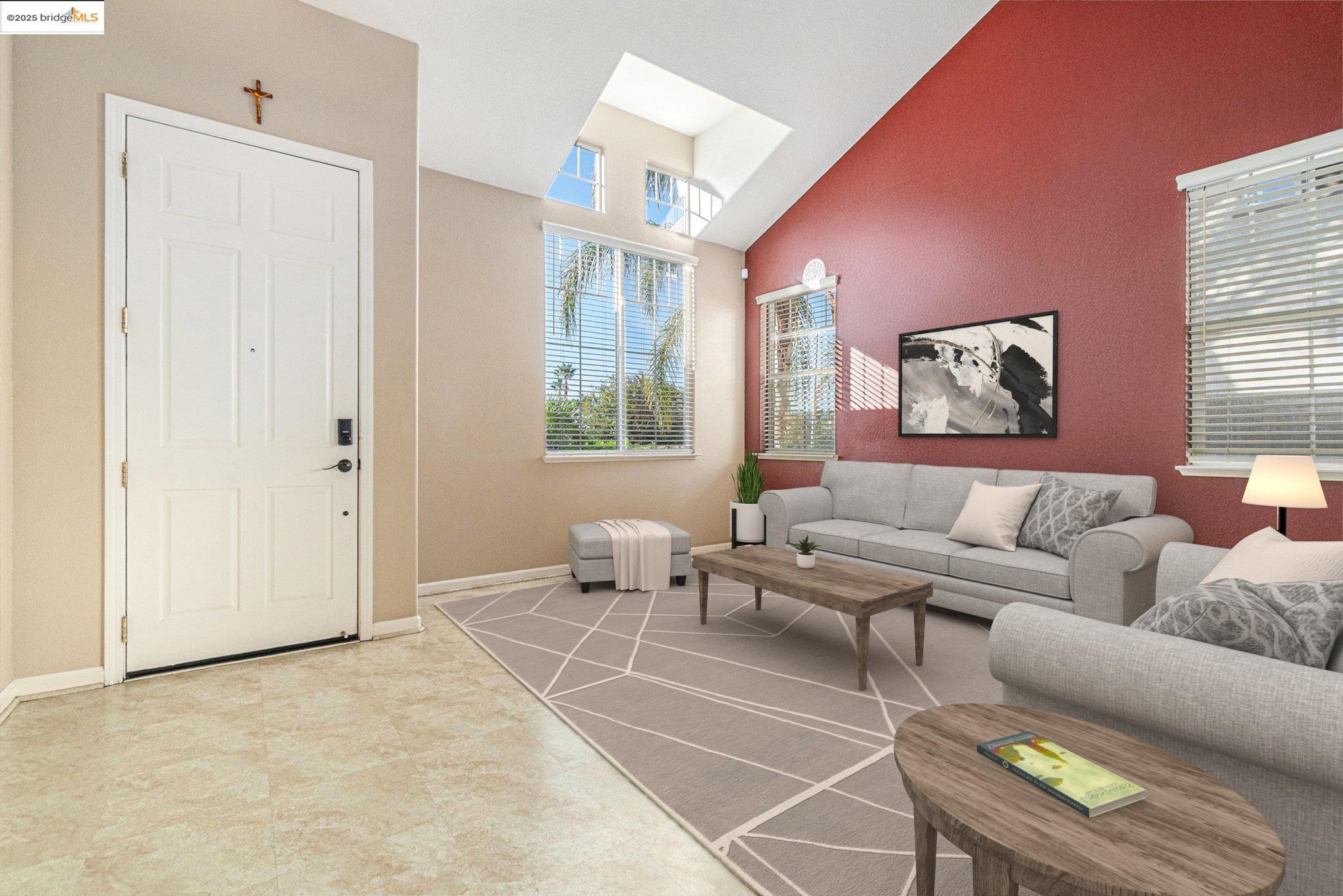 224 W Country Club Dr