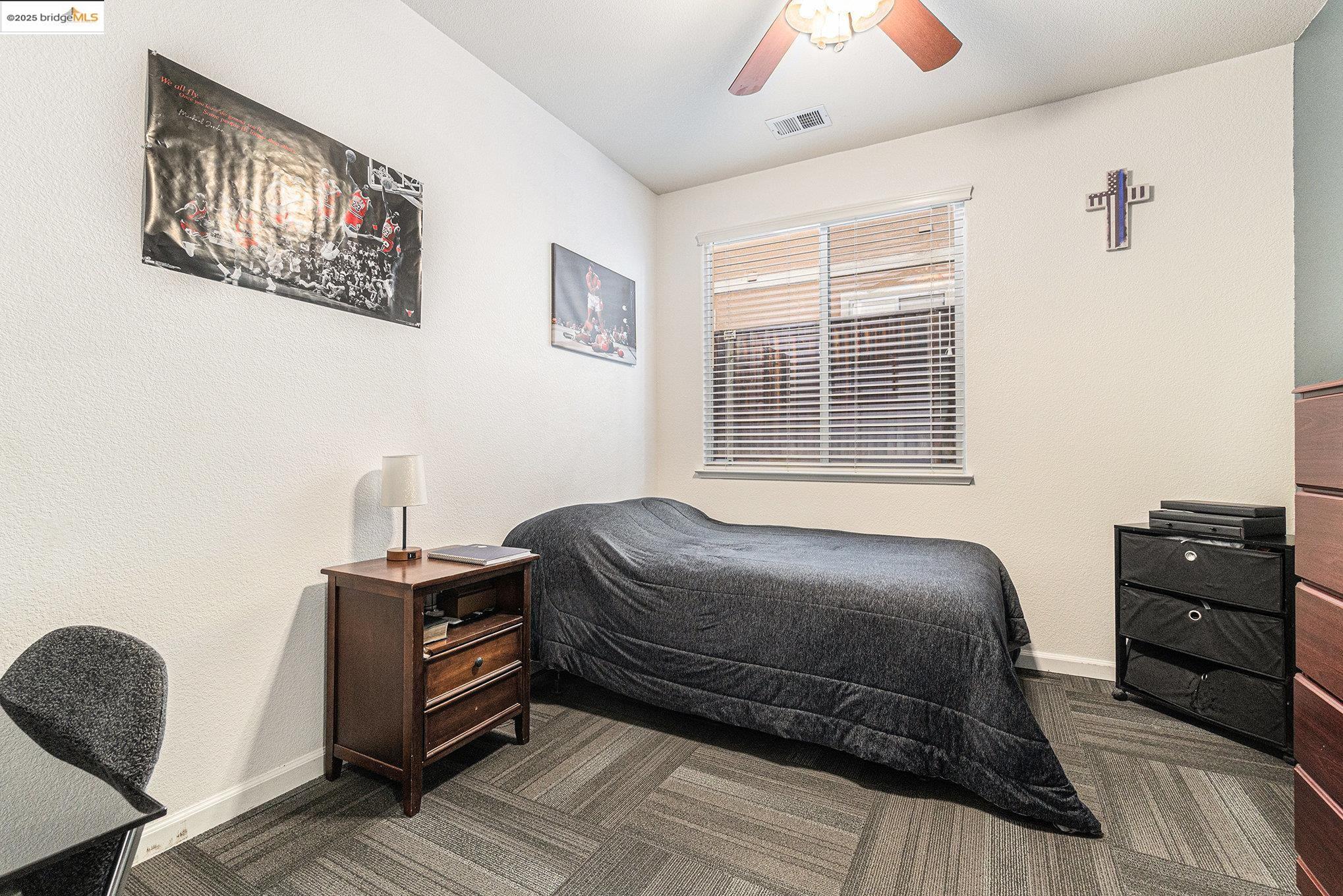 224 W Country Club Dr