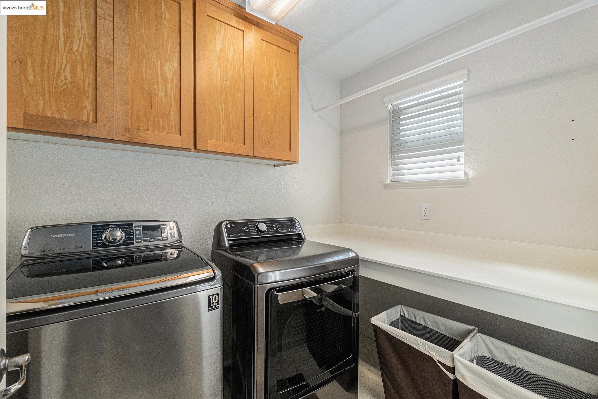 224 W Country Club Dr