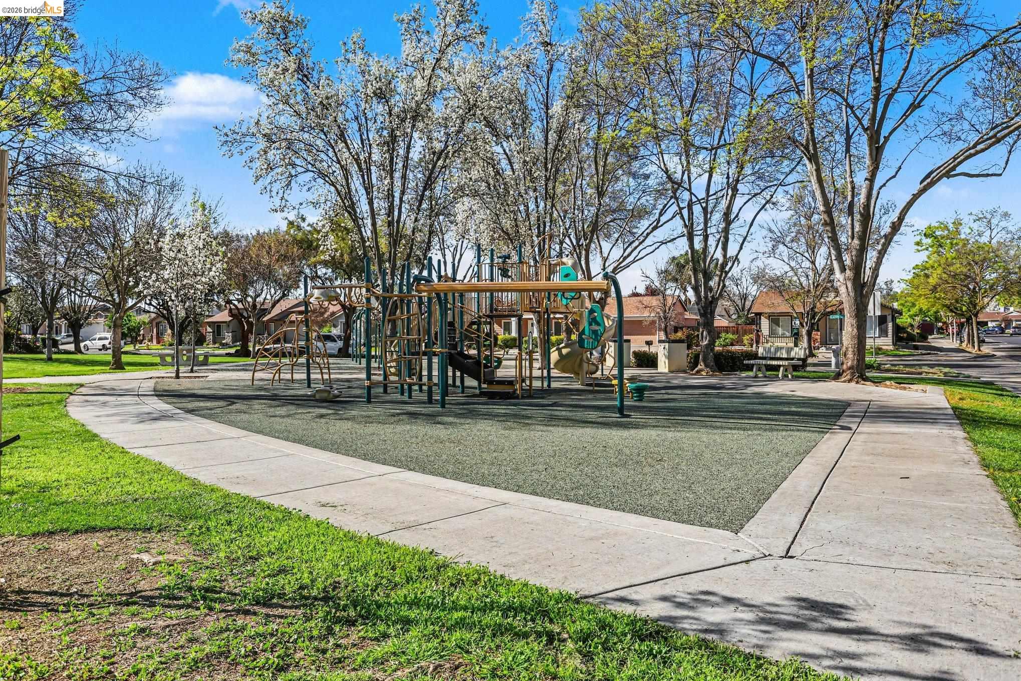 3092 Mills Dr