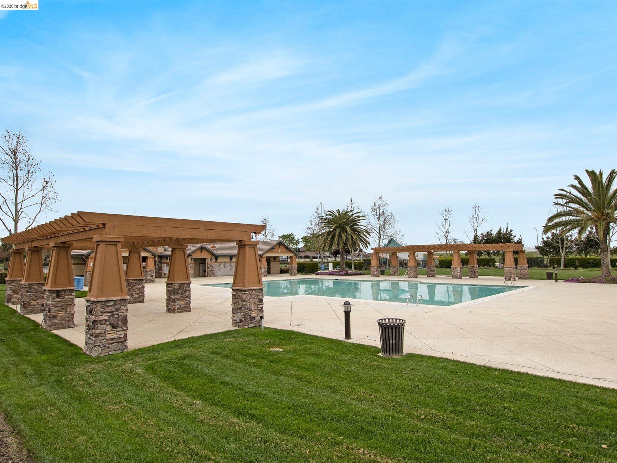 527 Peyton Ct