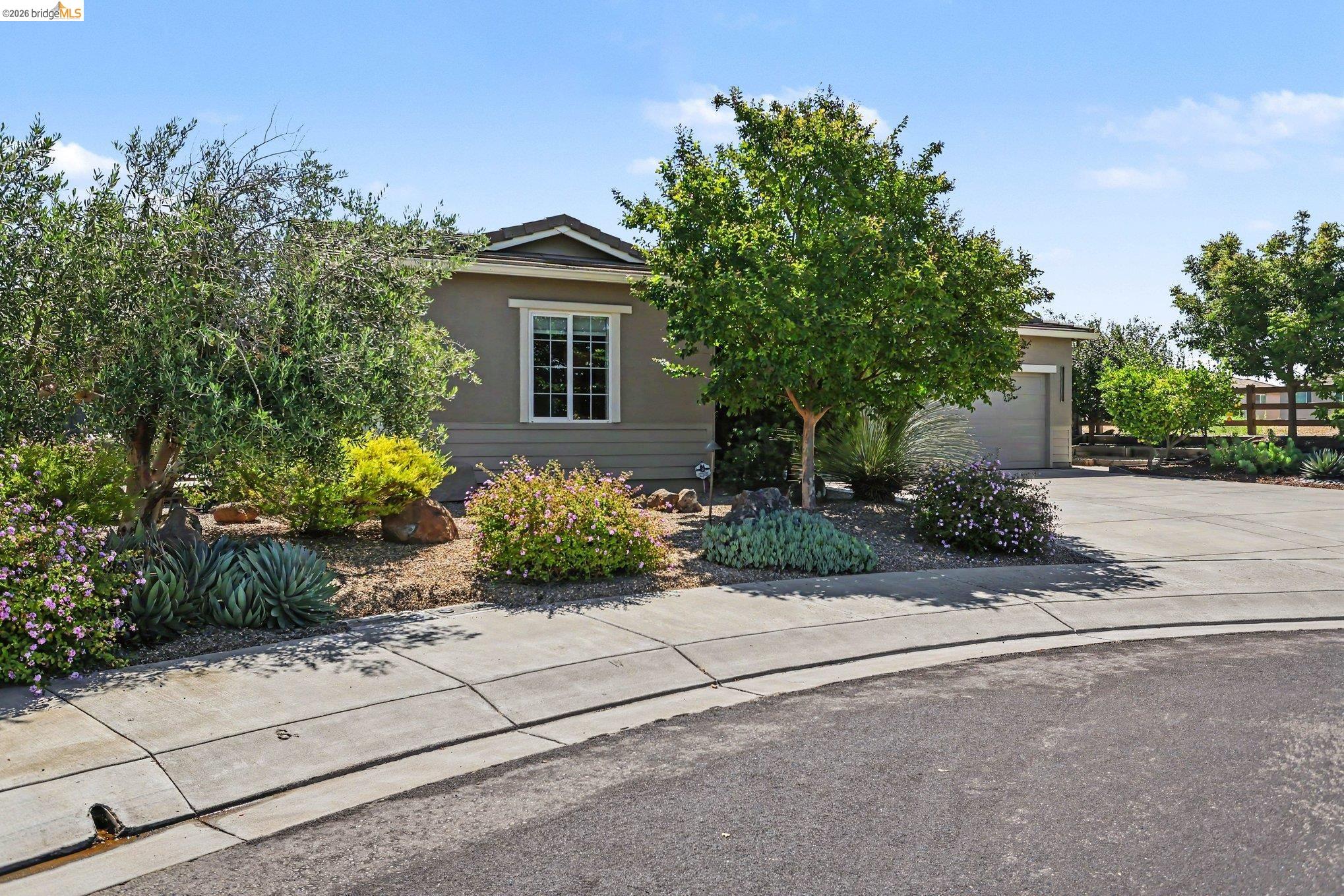 527 Peyton Ct