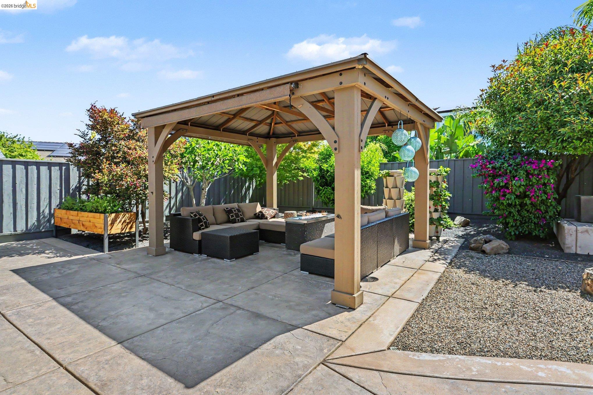 527 Peyton Ct