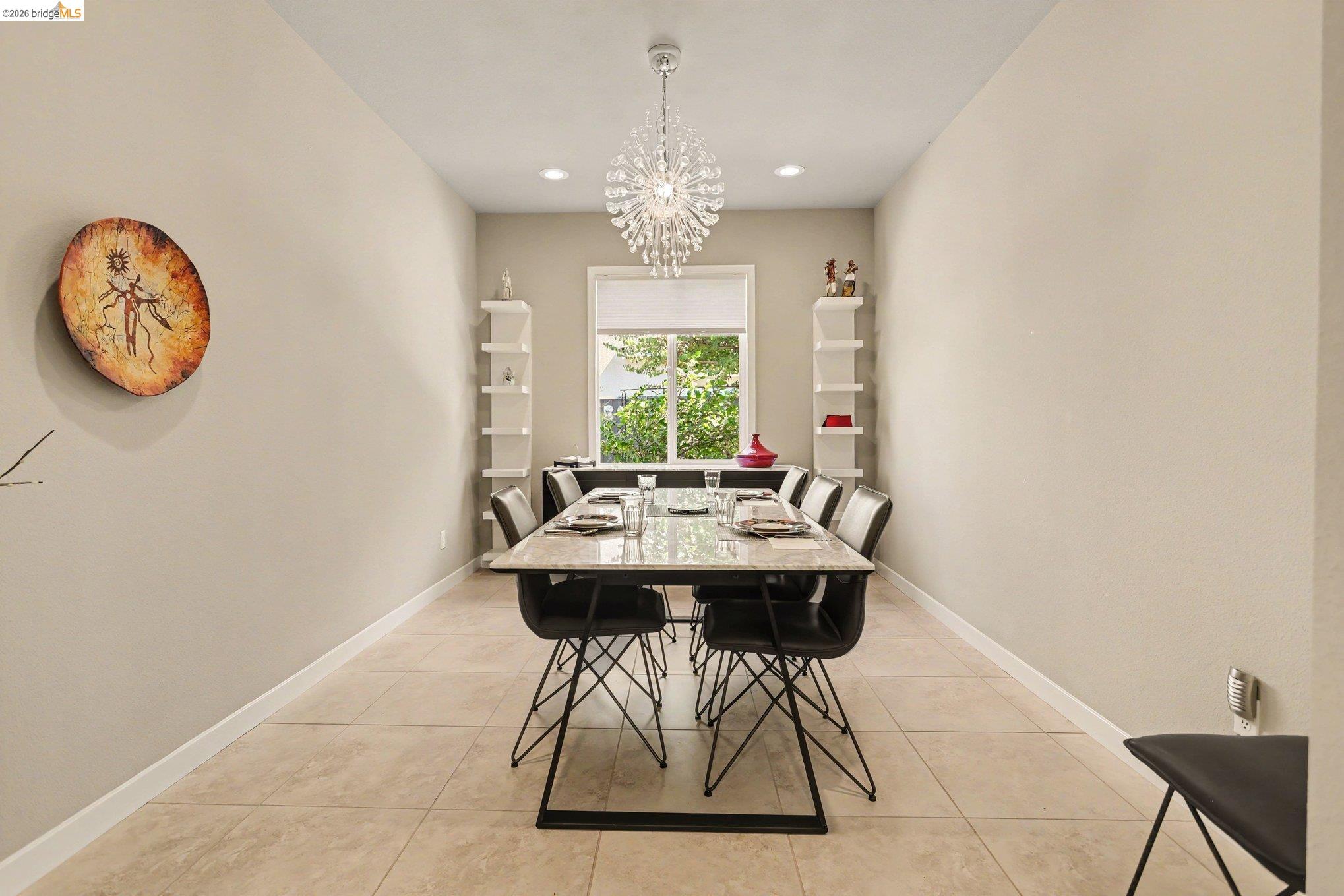 527 Peyton Ct