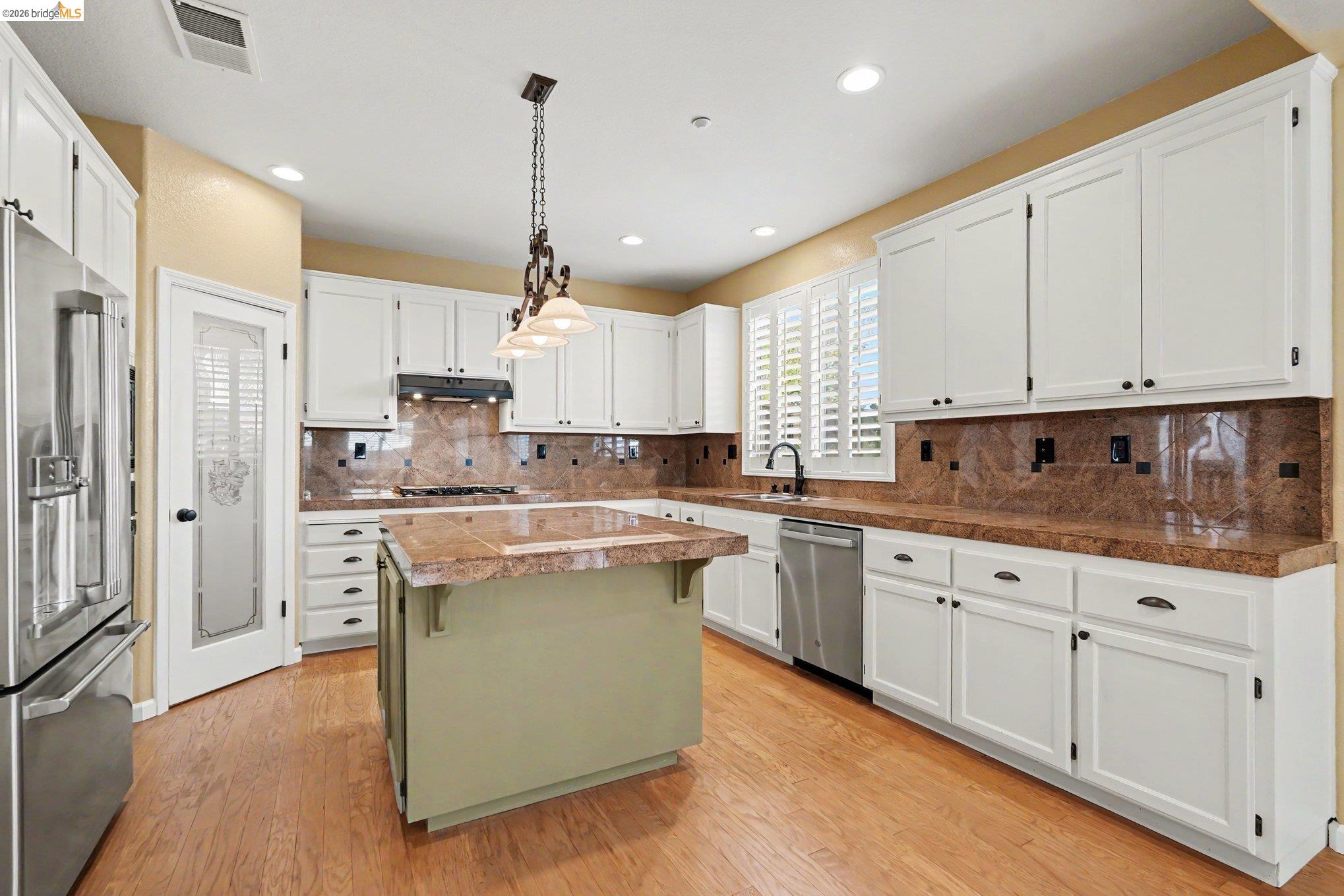 753 Waterville Dr