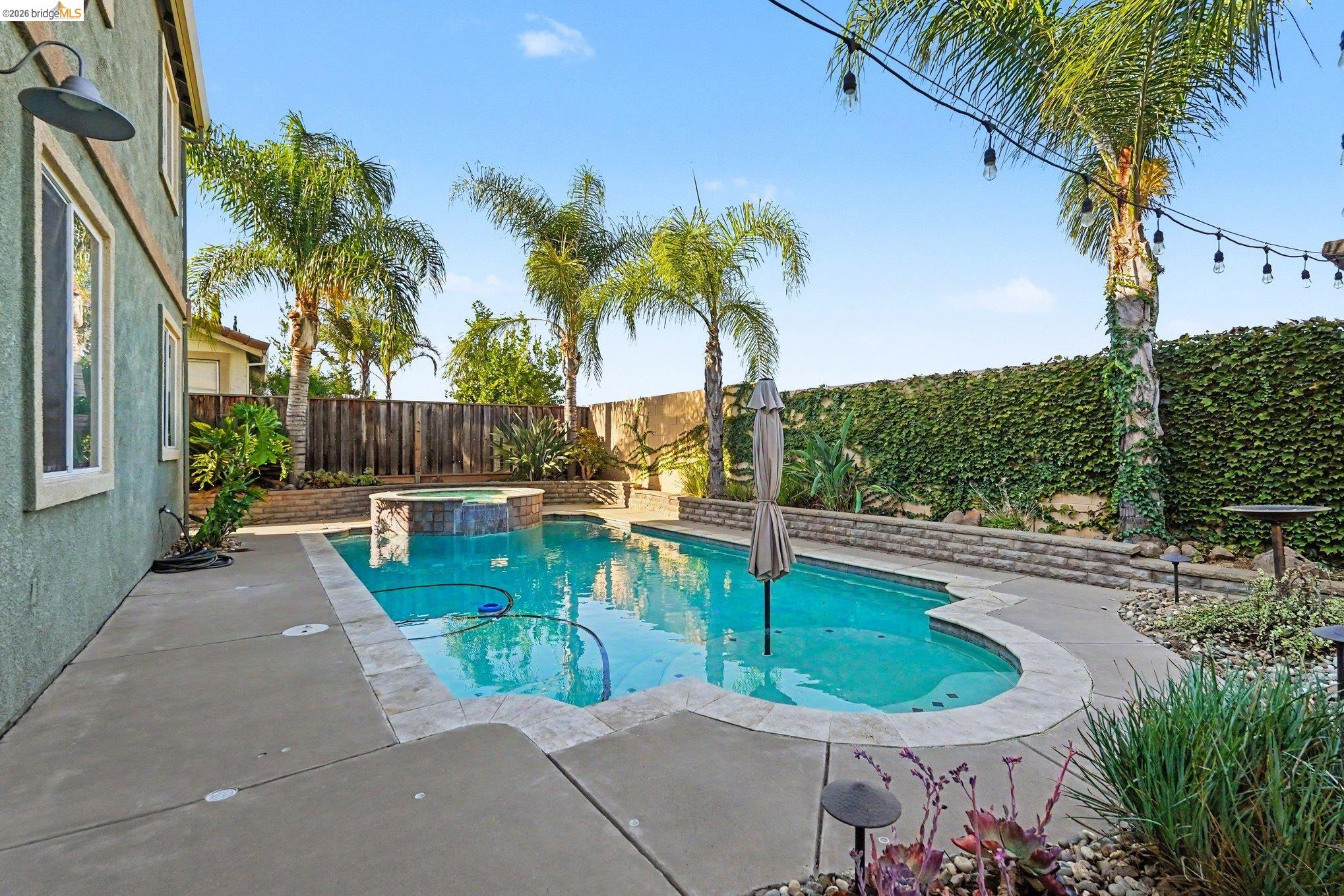 753 Waterville Dr