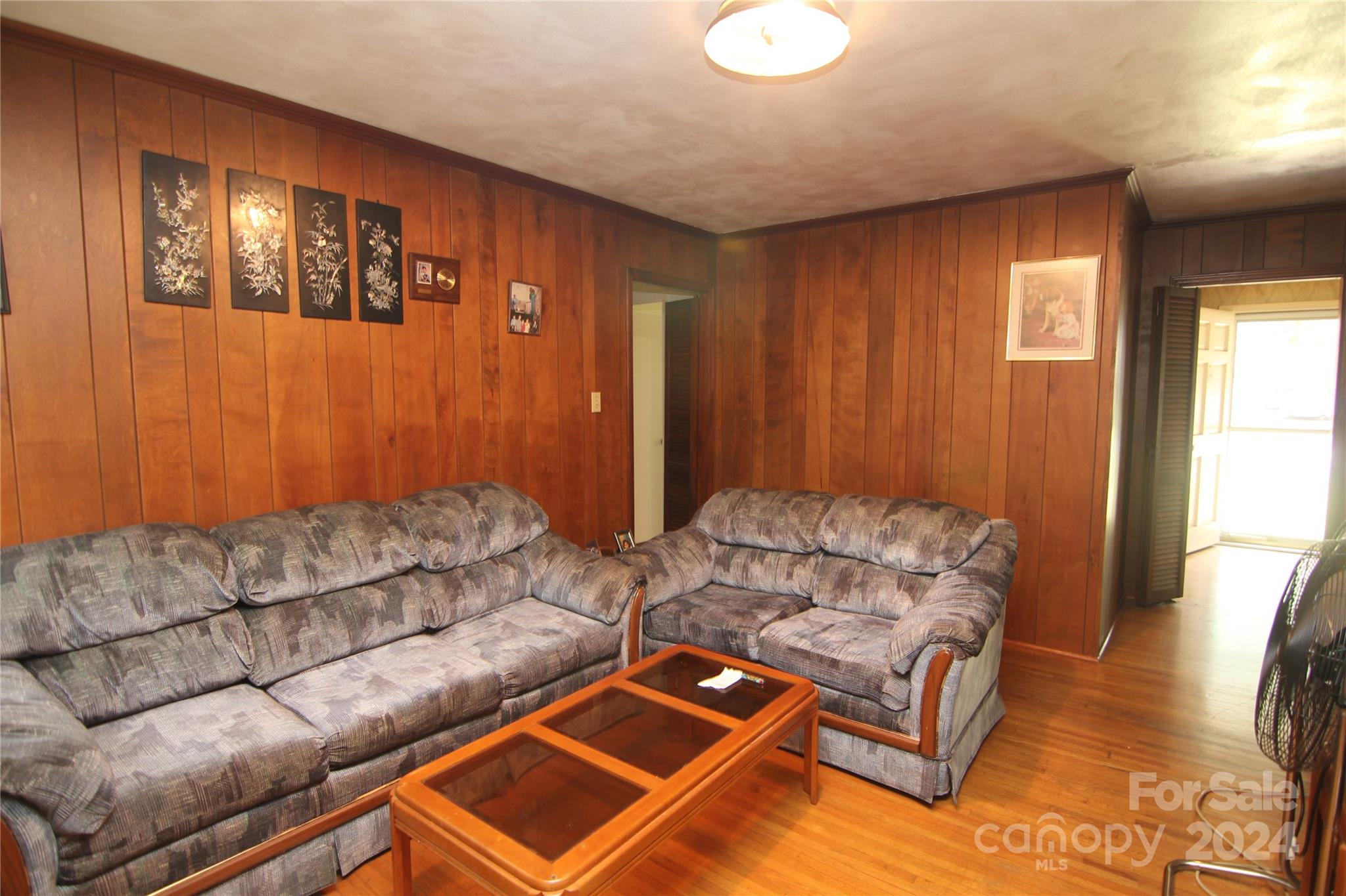 3937 Tamerlane Drive