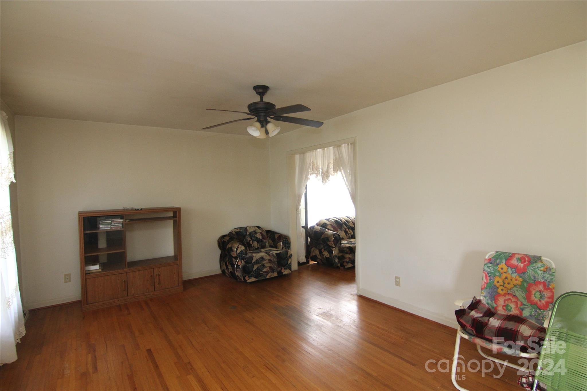 3937 Tamerlane Drive