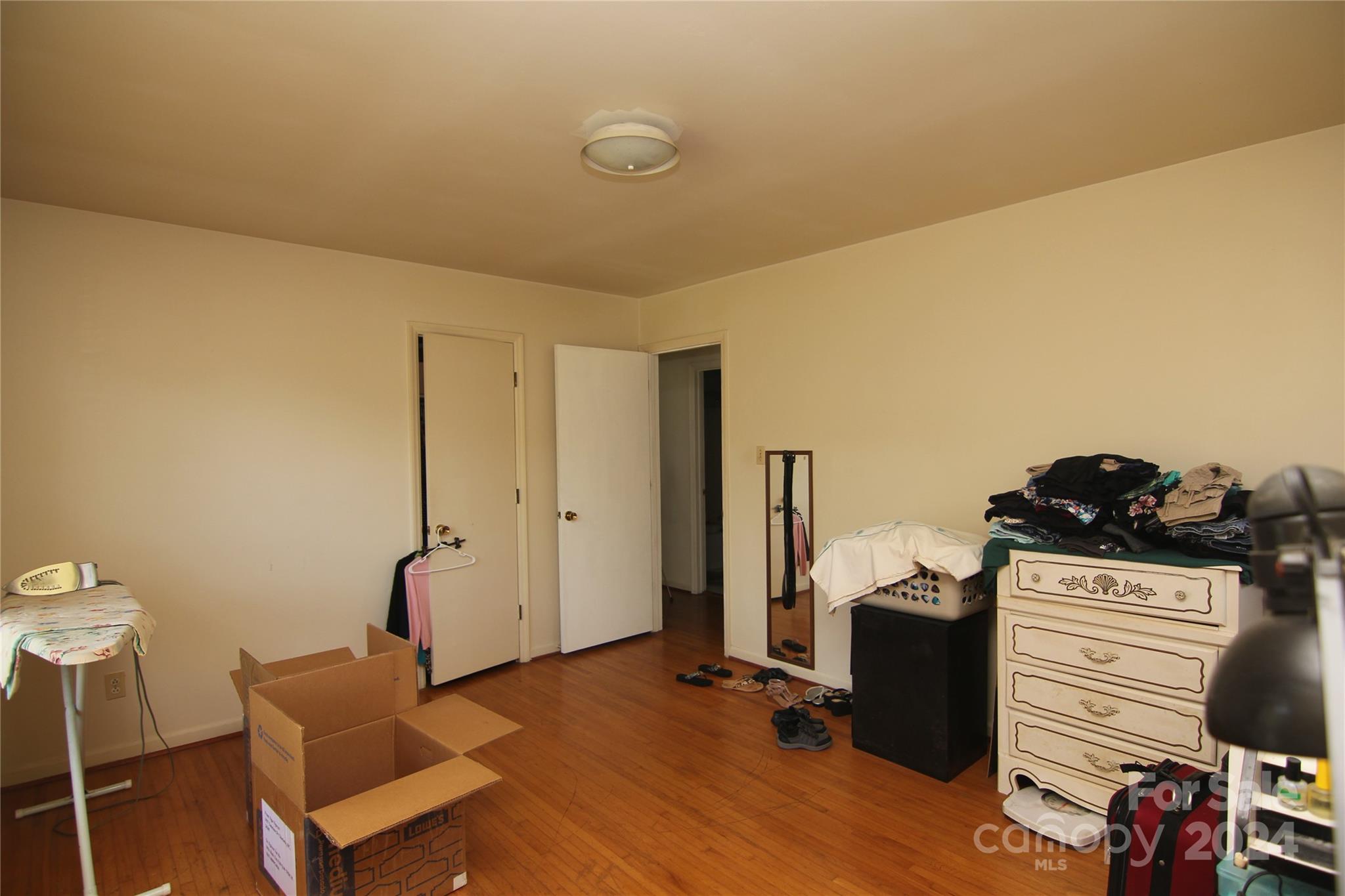 3937 Tamerlane Drive
