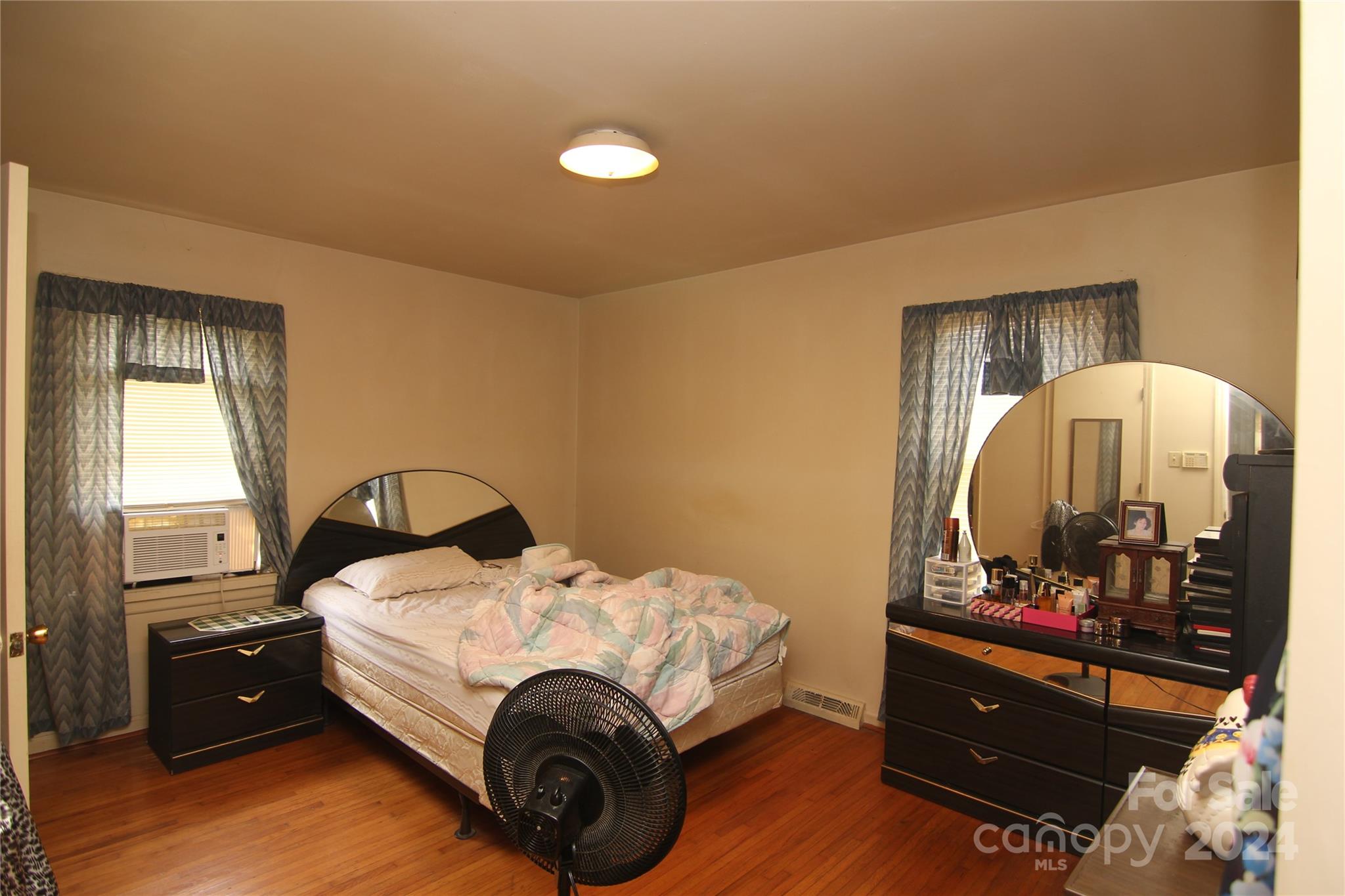 3937 Tamerlane Drive
