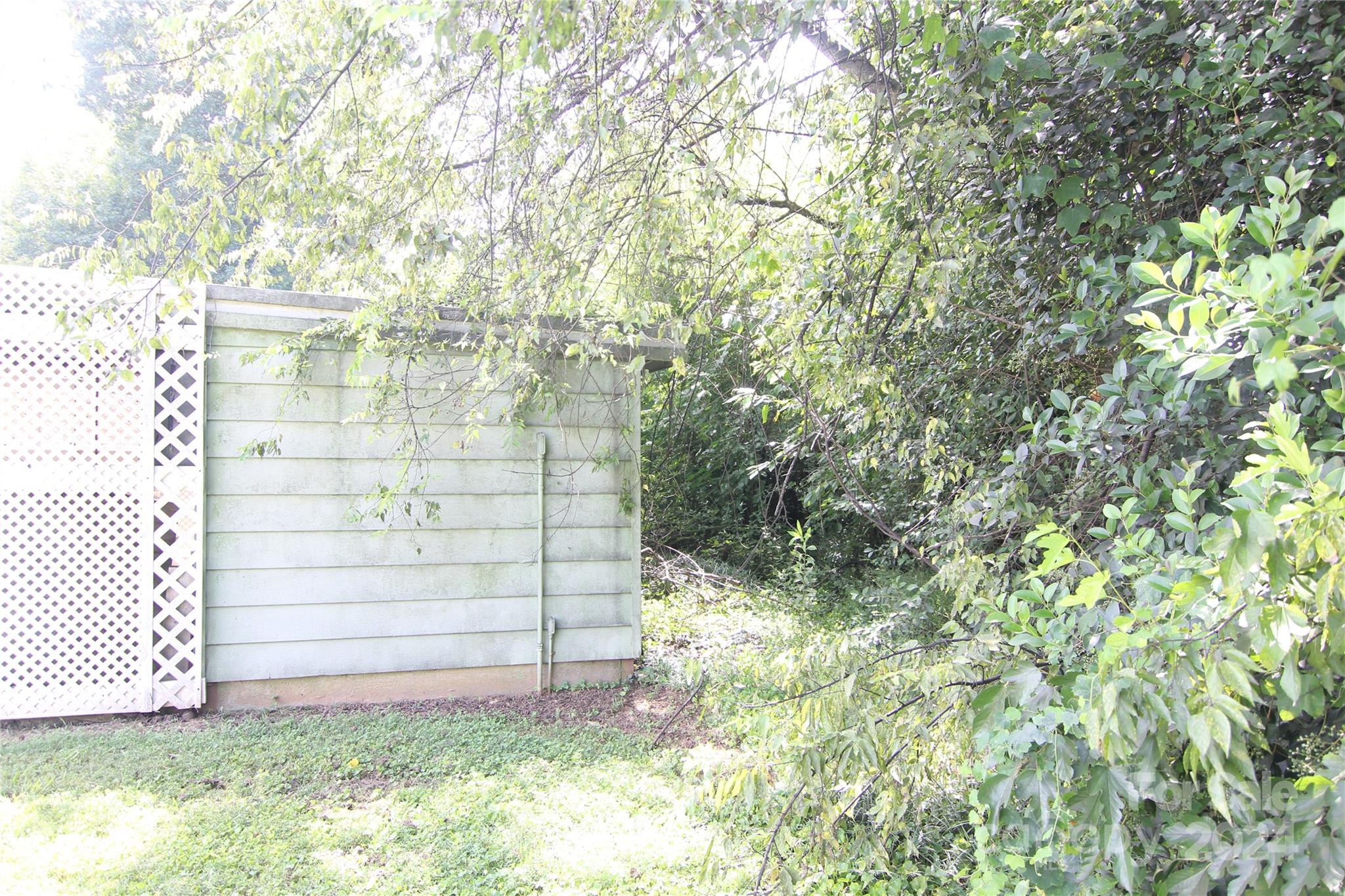 3937 Tamerlane Drive