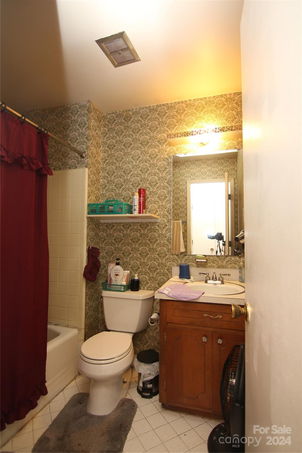 3937 Tamerlane Drive