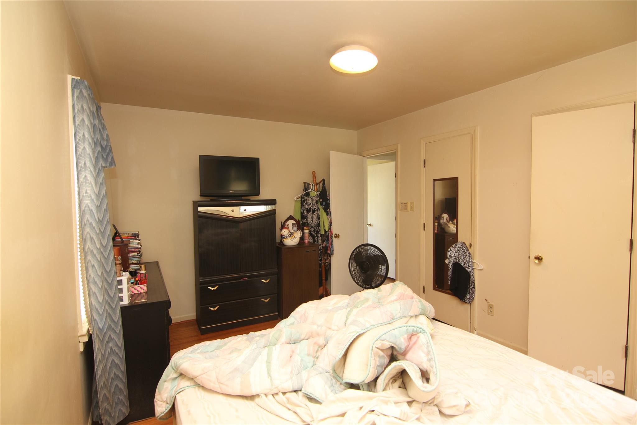 3937 Tamerlane Drive
