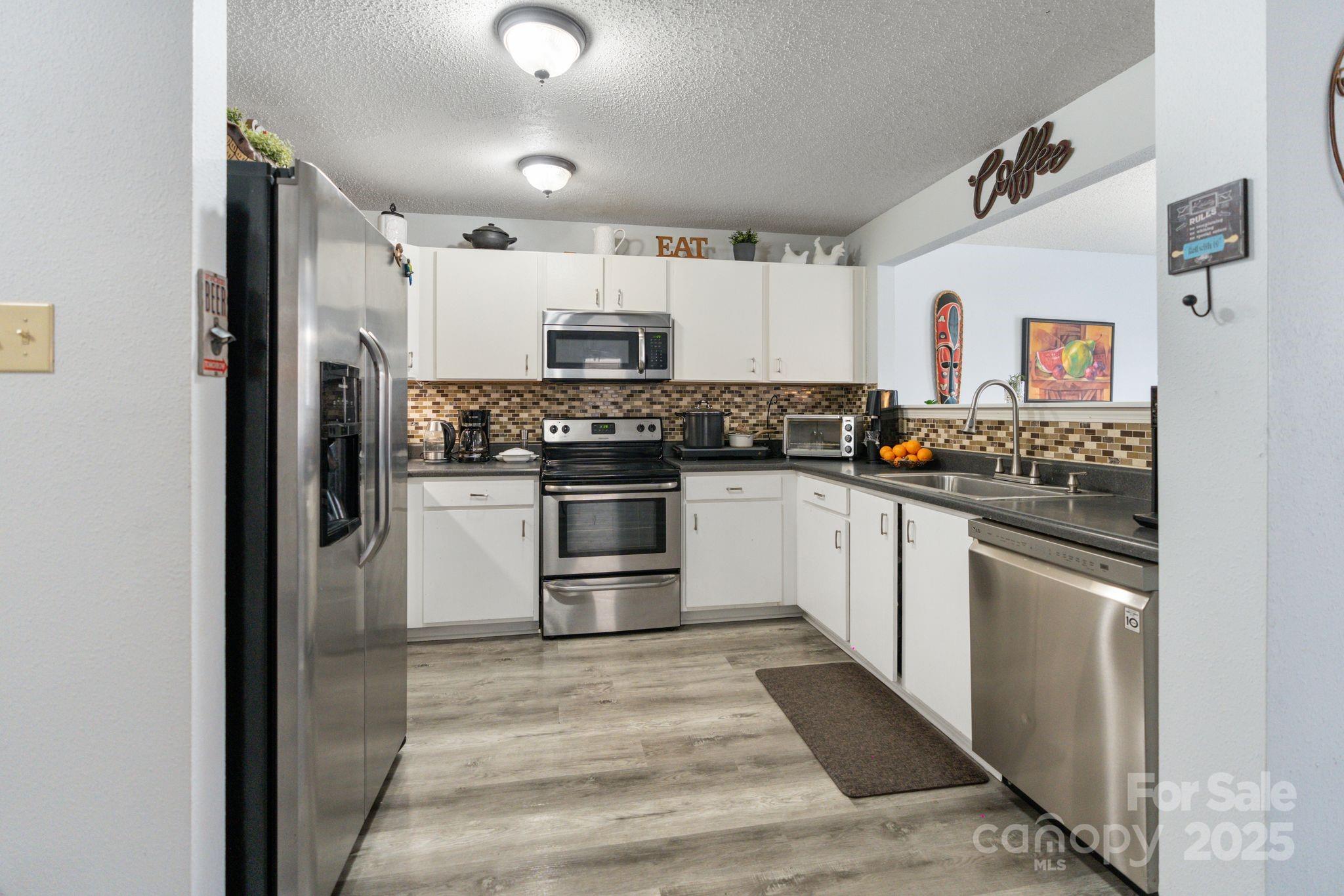 905 Littleton Drive