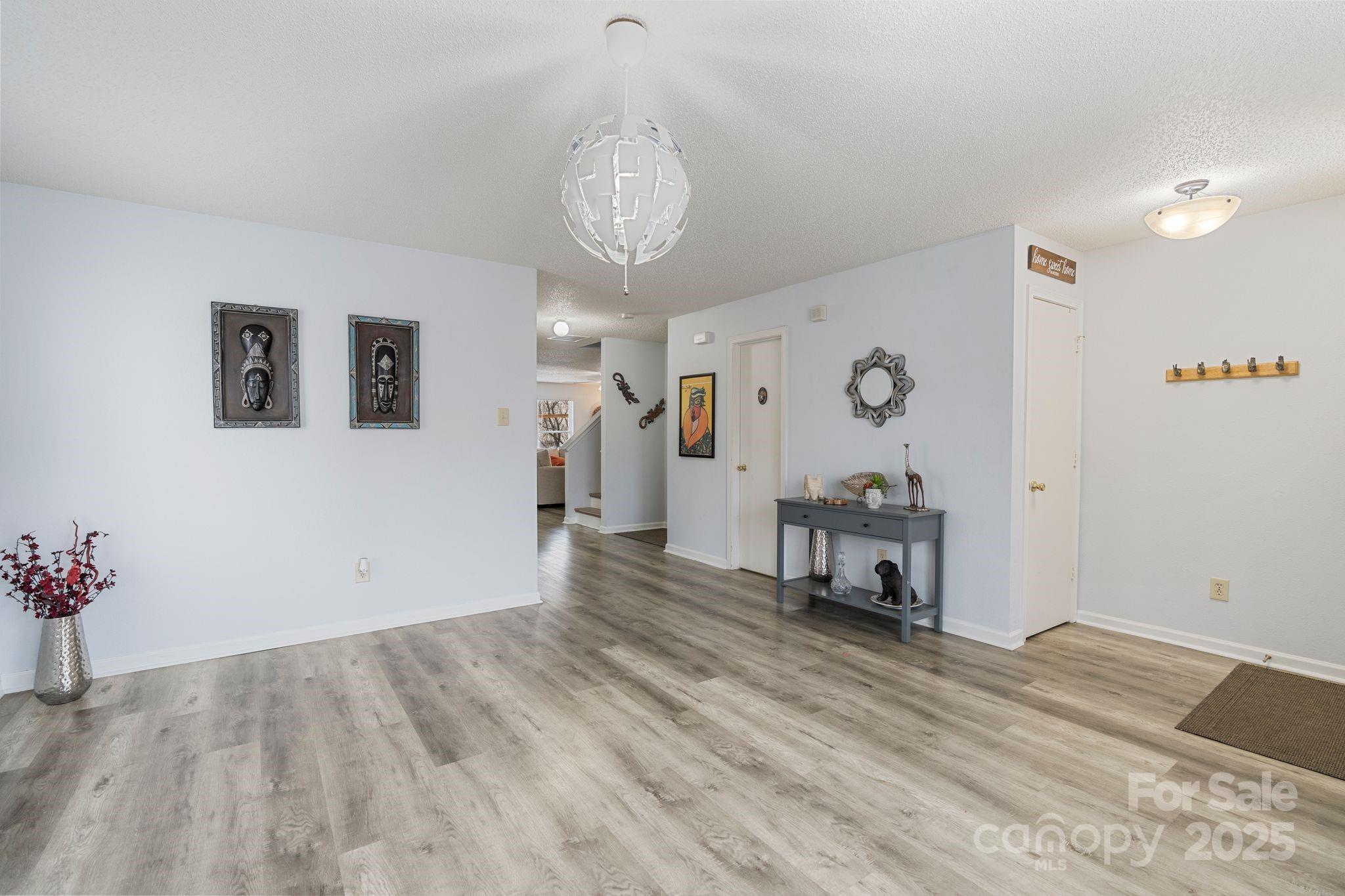 905 Littleton Drive