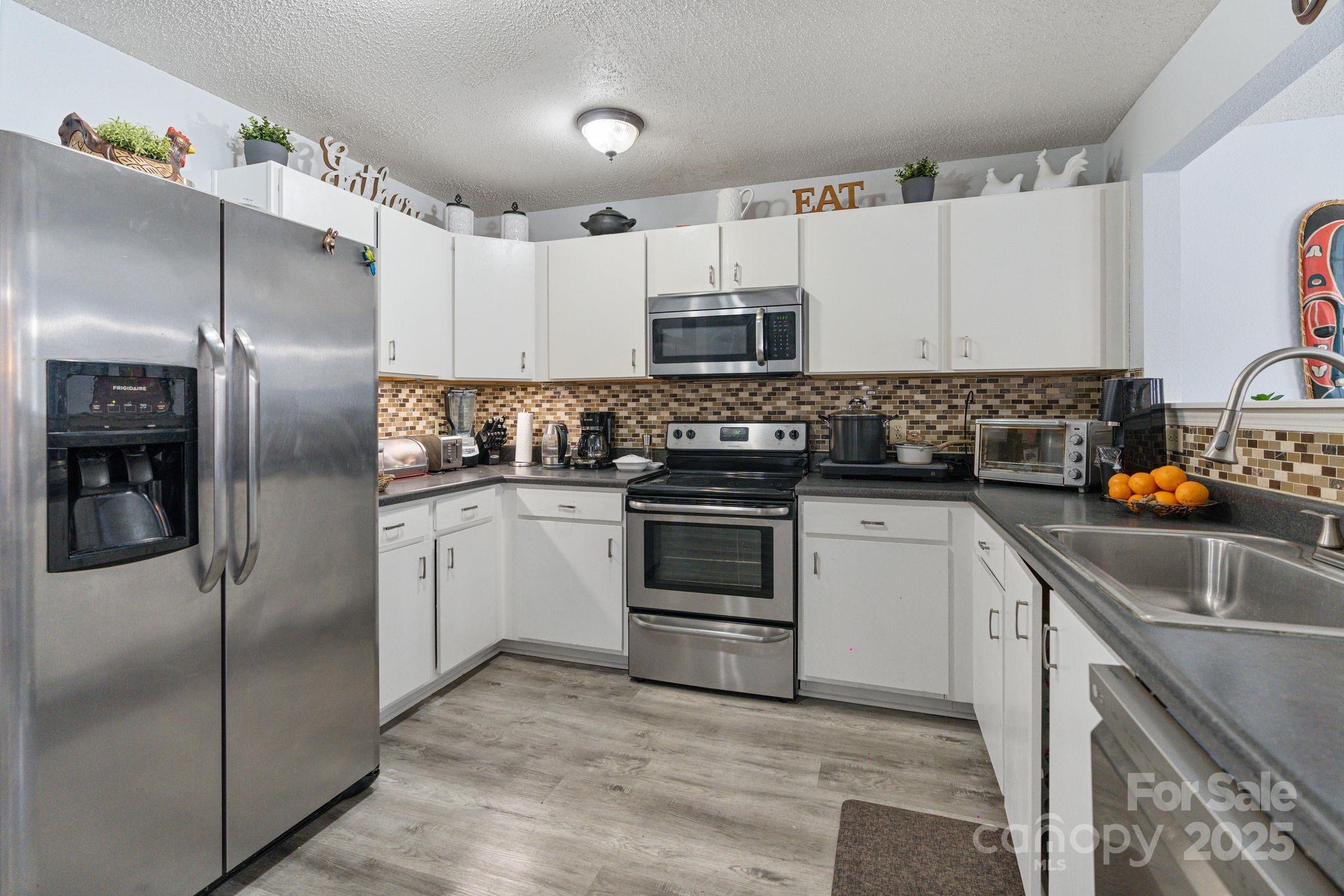 905 Littleton Drive