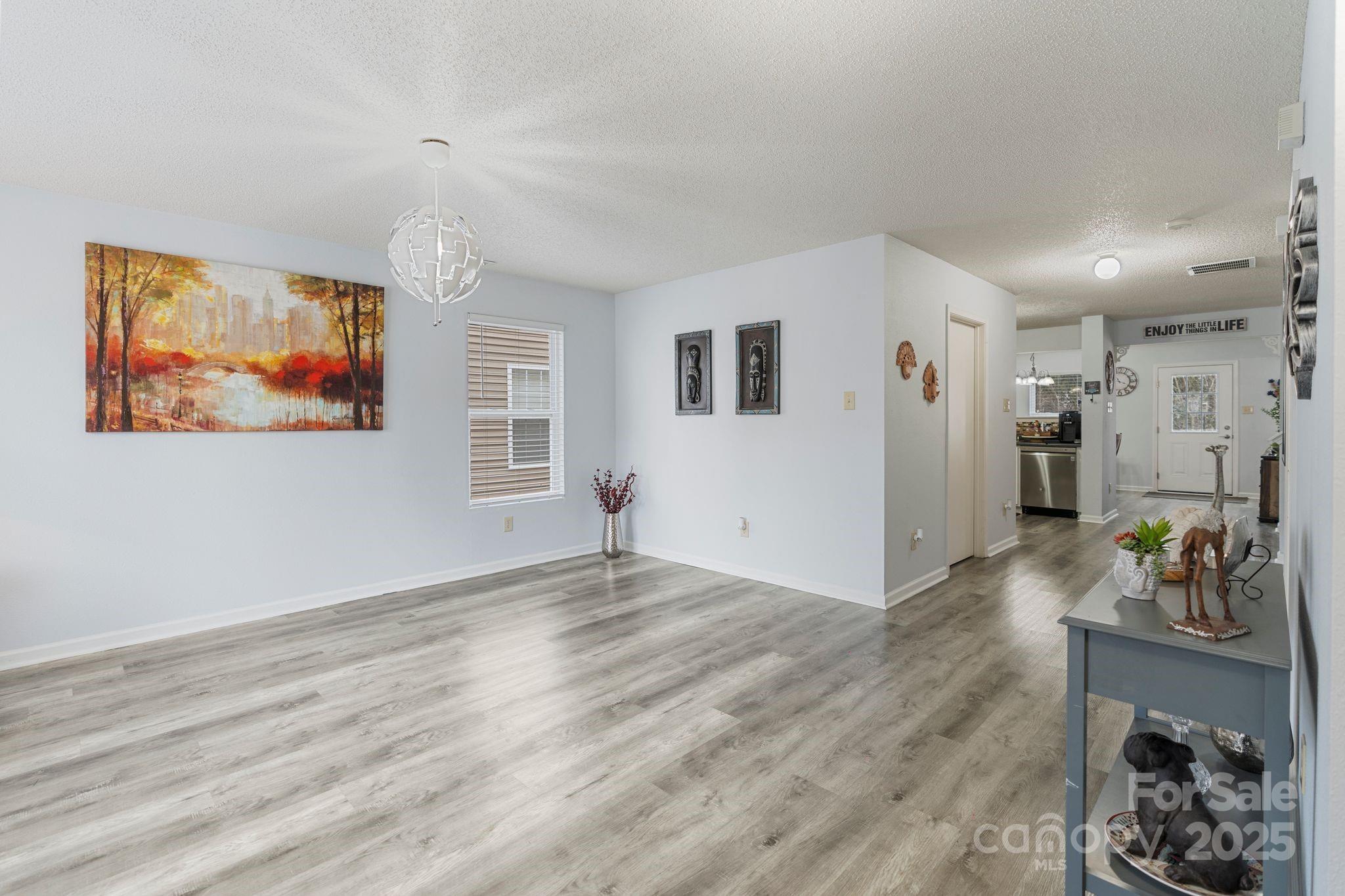 905 Littleton Drive